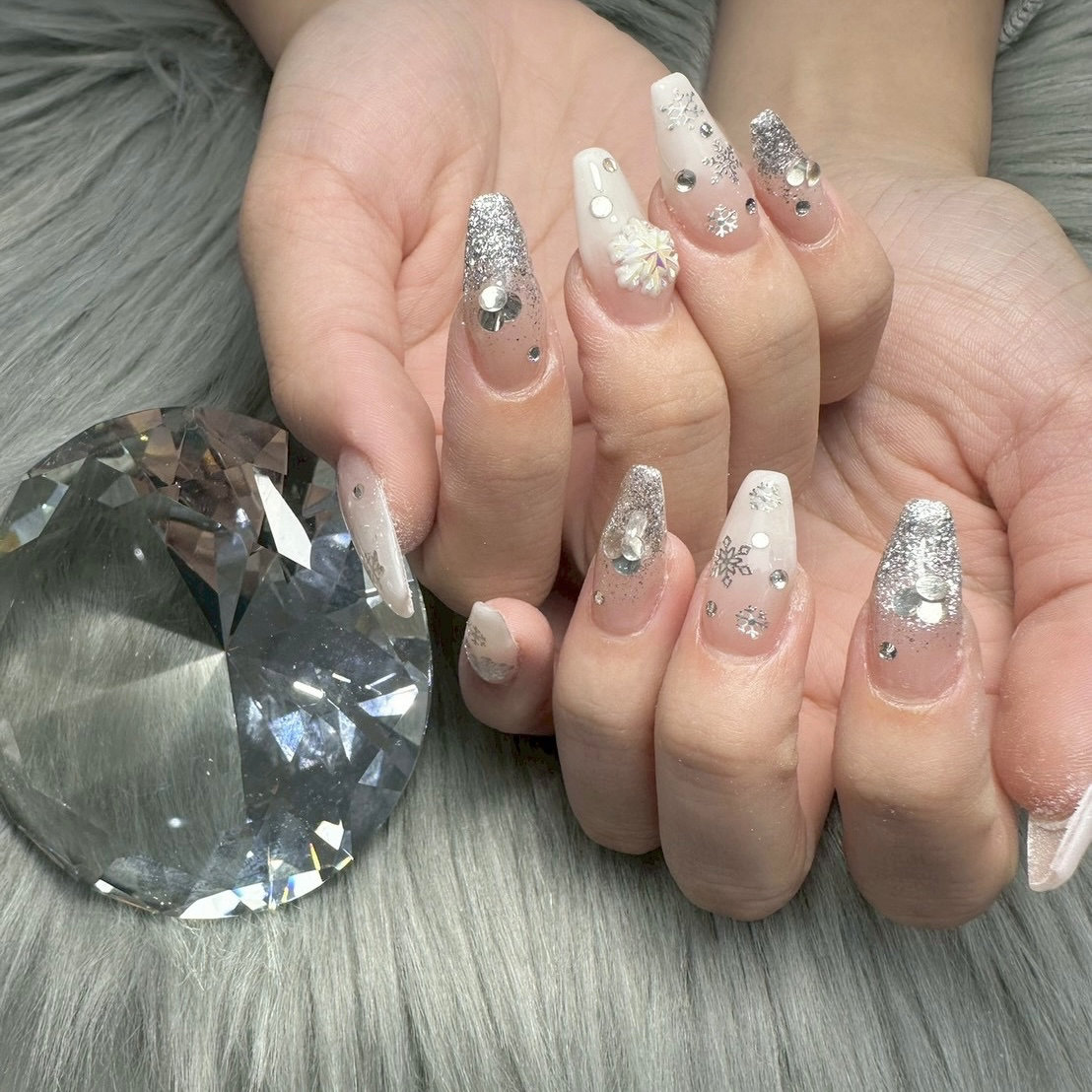 Redispe.nail_nour_ayaka
