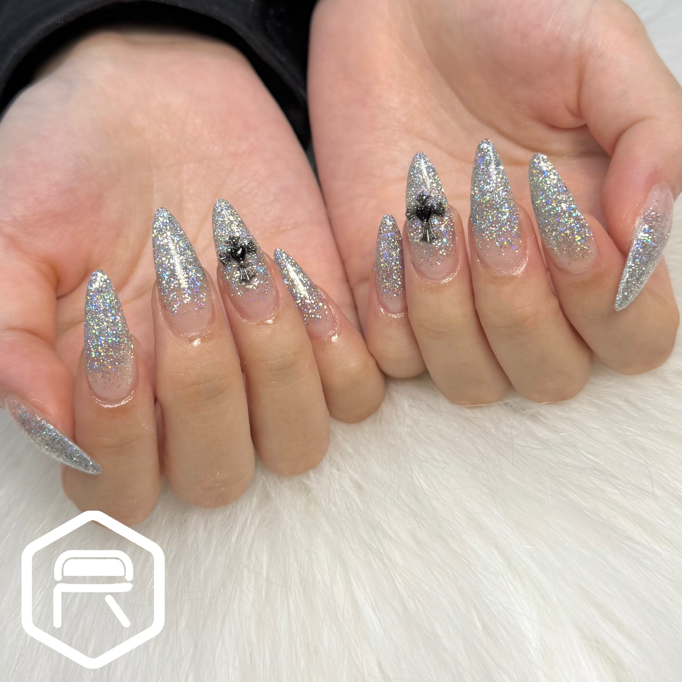 Redispe.nail_noura_nishihara