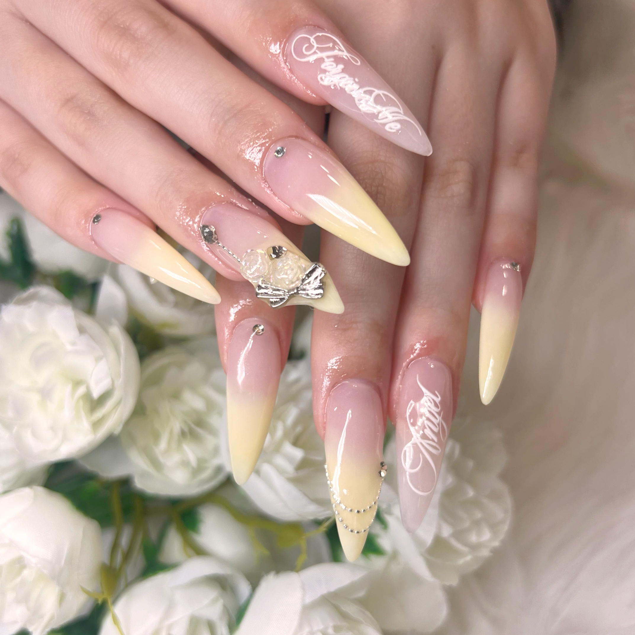 MOMO_NAIL.357