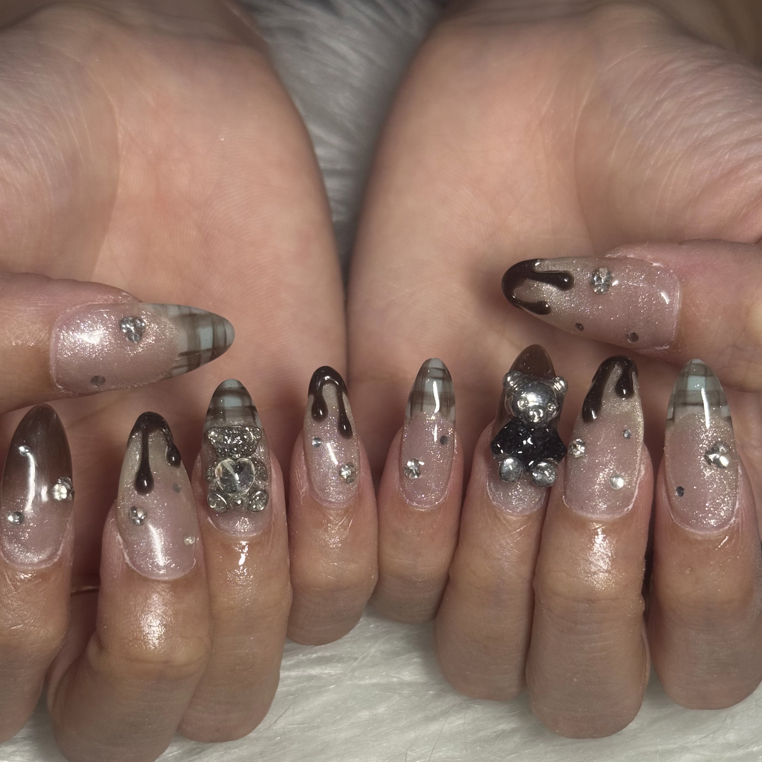 LAVISH.emi