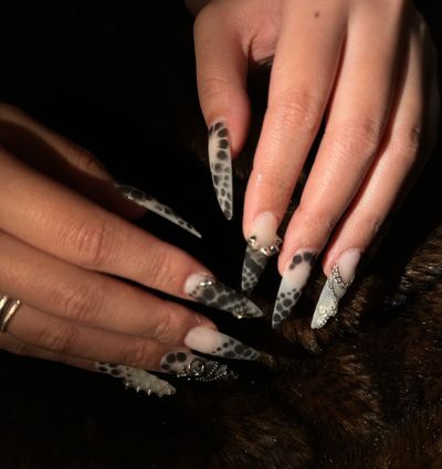人気NO.1👑 オフなし アートし放題❗️6,600円〜