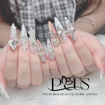 長いだしジェル10本アート．パーツ付け放題
￥１１４００→¥10500