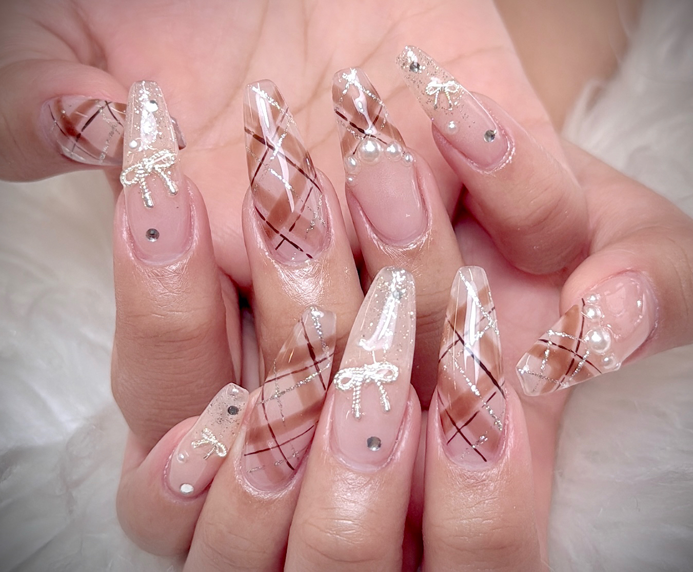 Vp1hue_nail