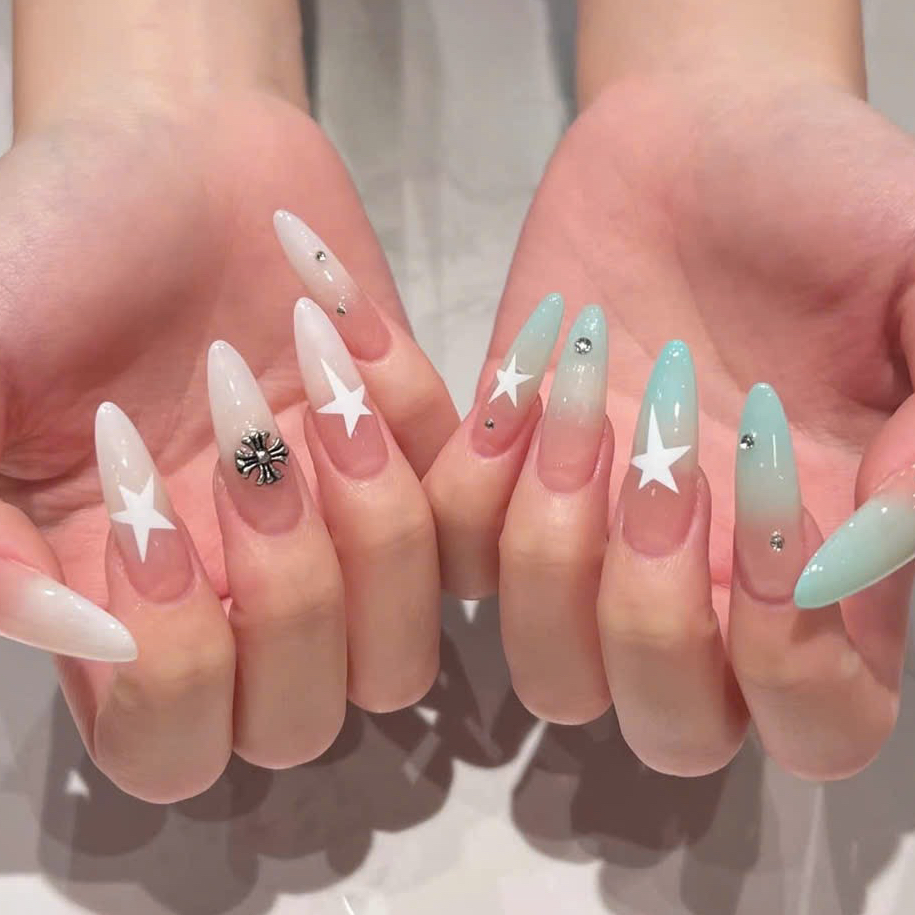 chouchou_nails
