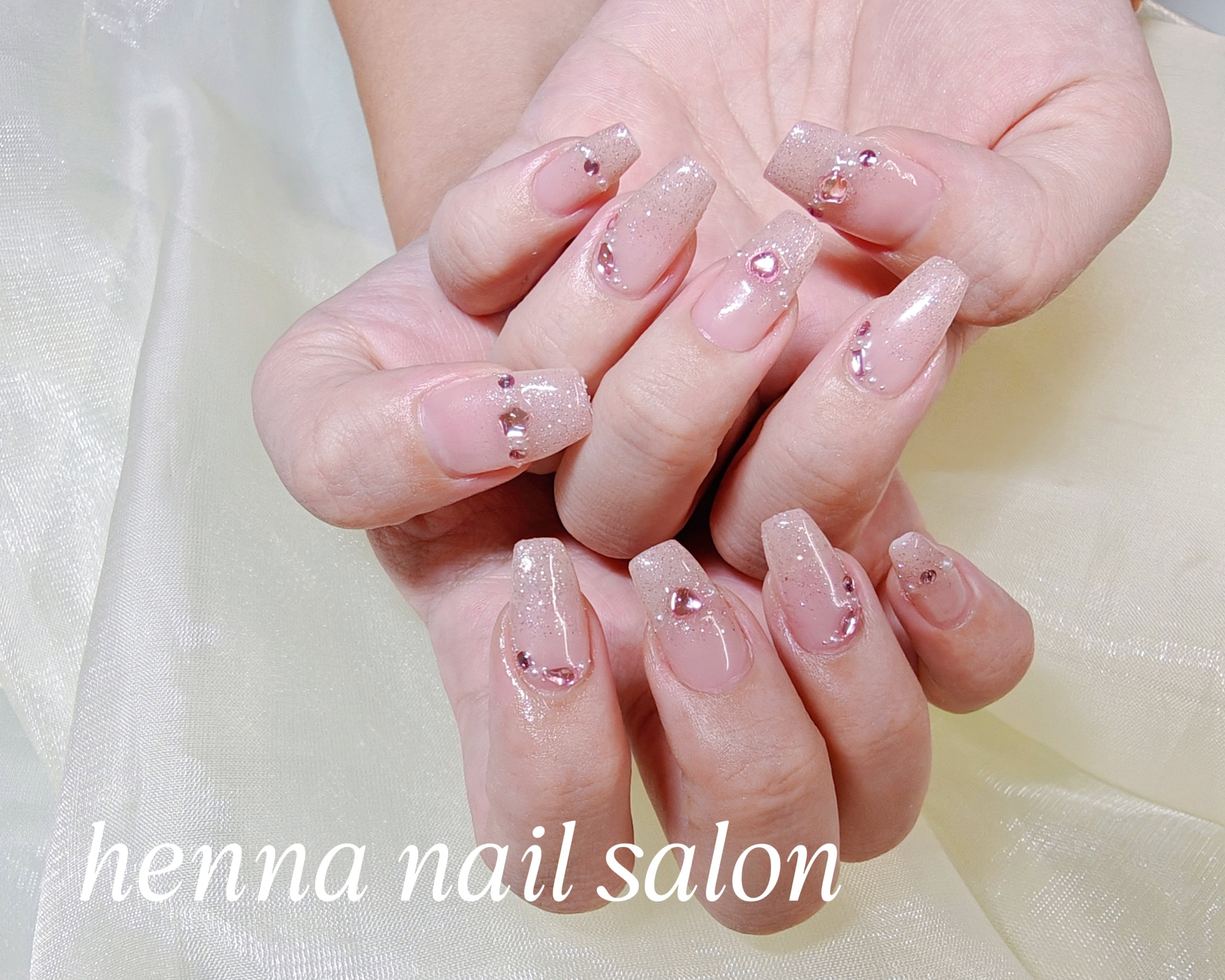 Henna_nail