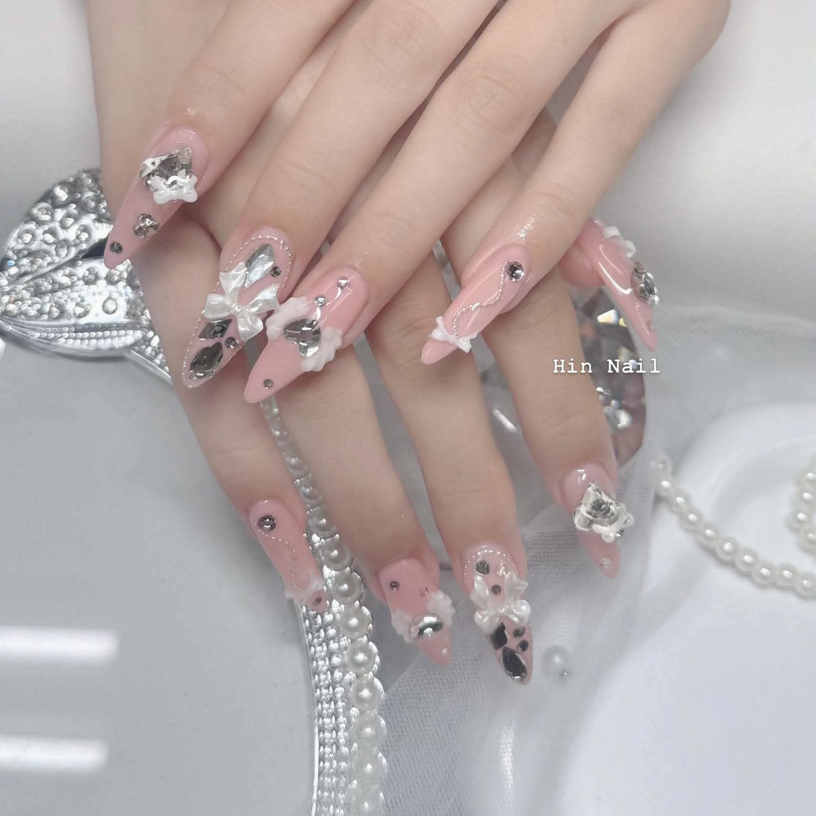 Hin.Nails_salon