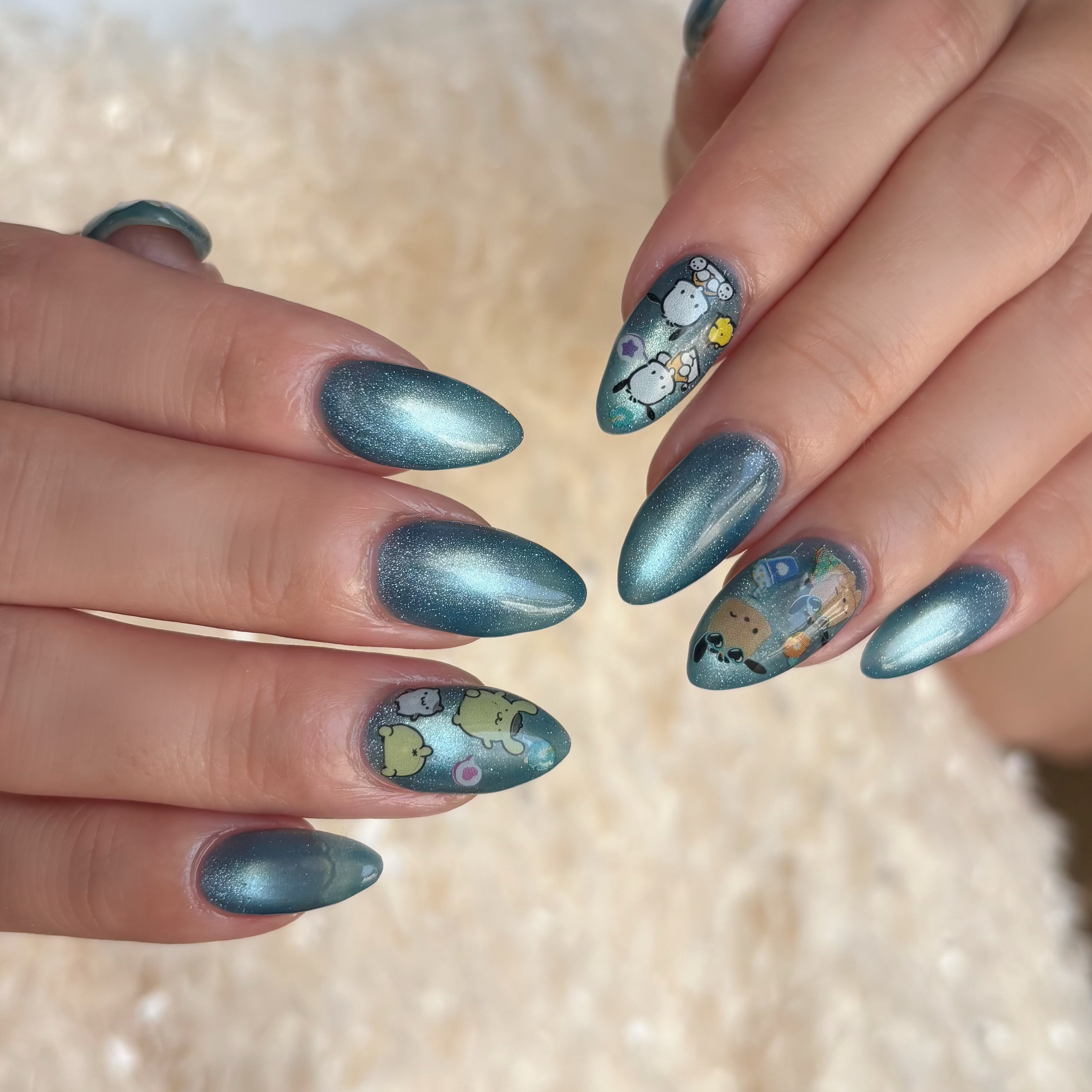 flore__nail
