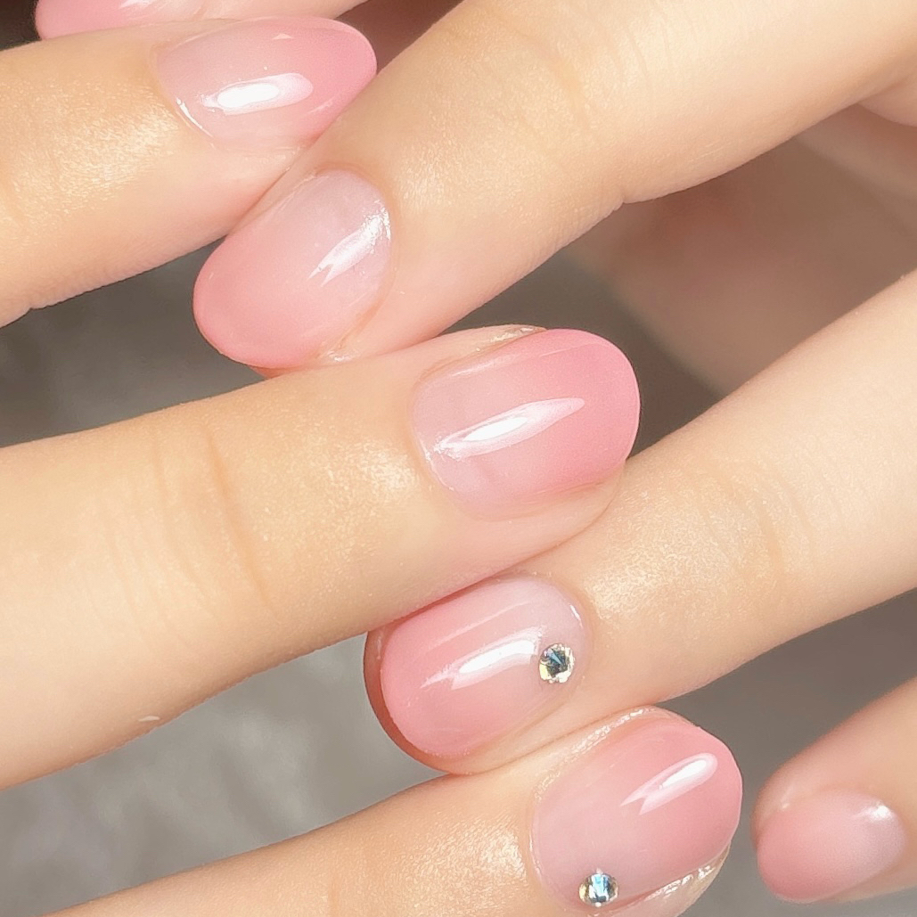 Nail_salon_Attirant_YUINA