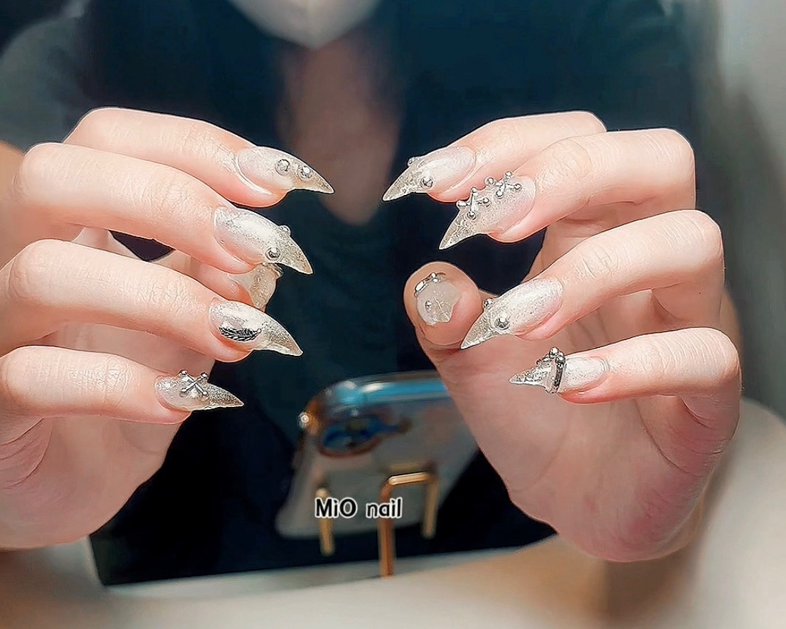 MiO_nail_97