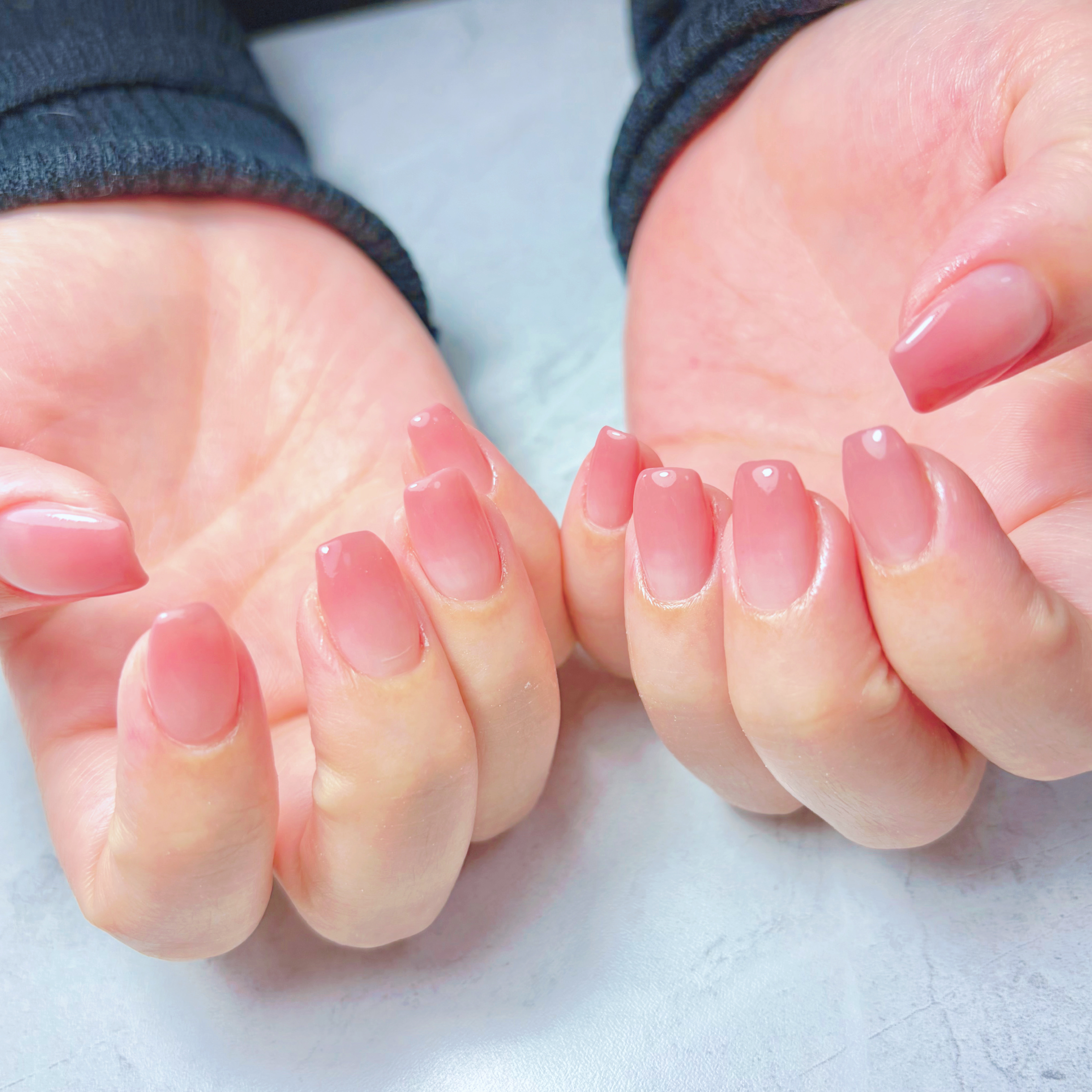 Adel_nail