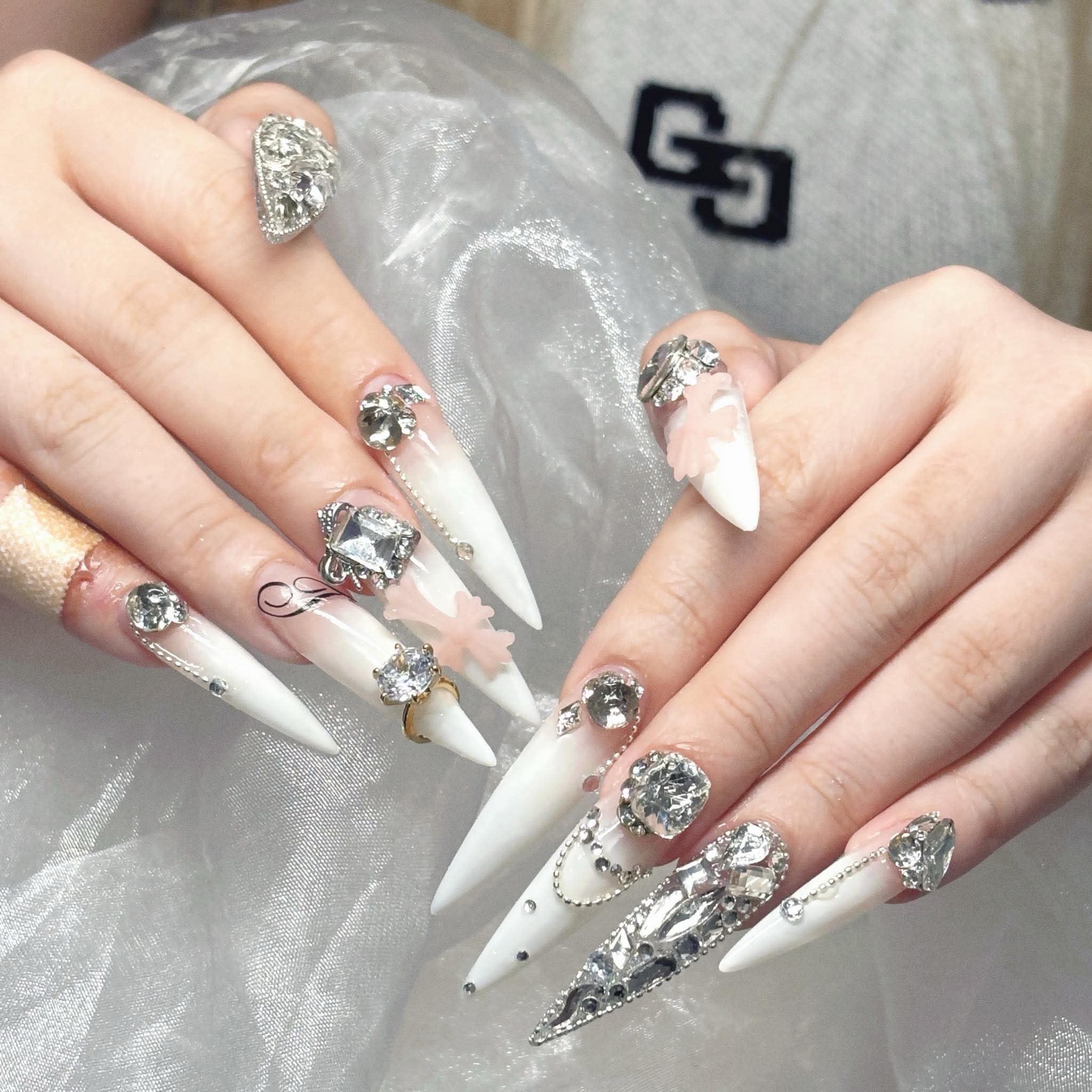 Zunie_hani_nail