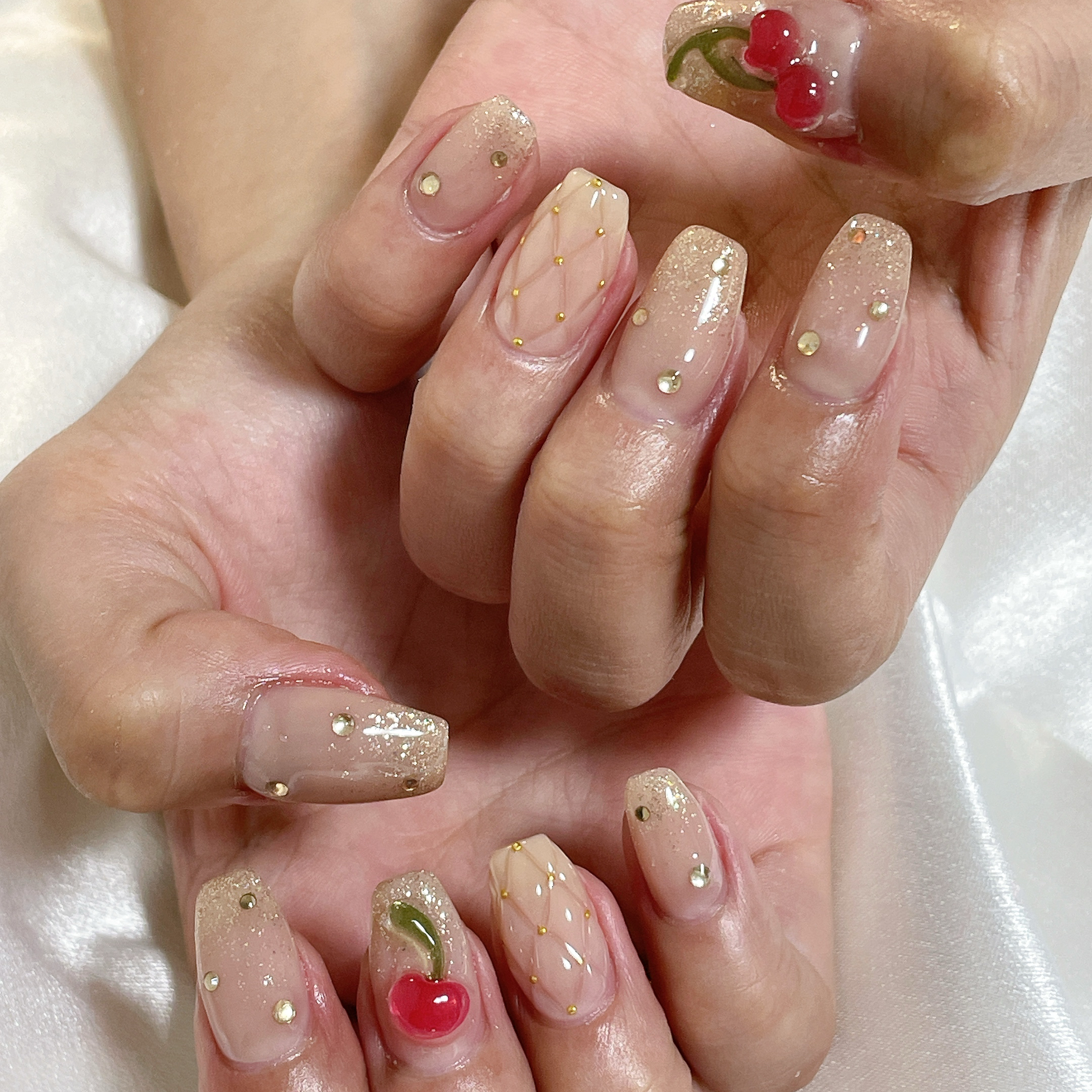mogu_nail