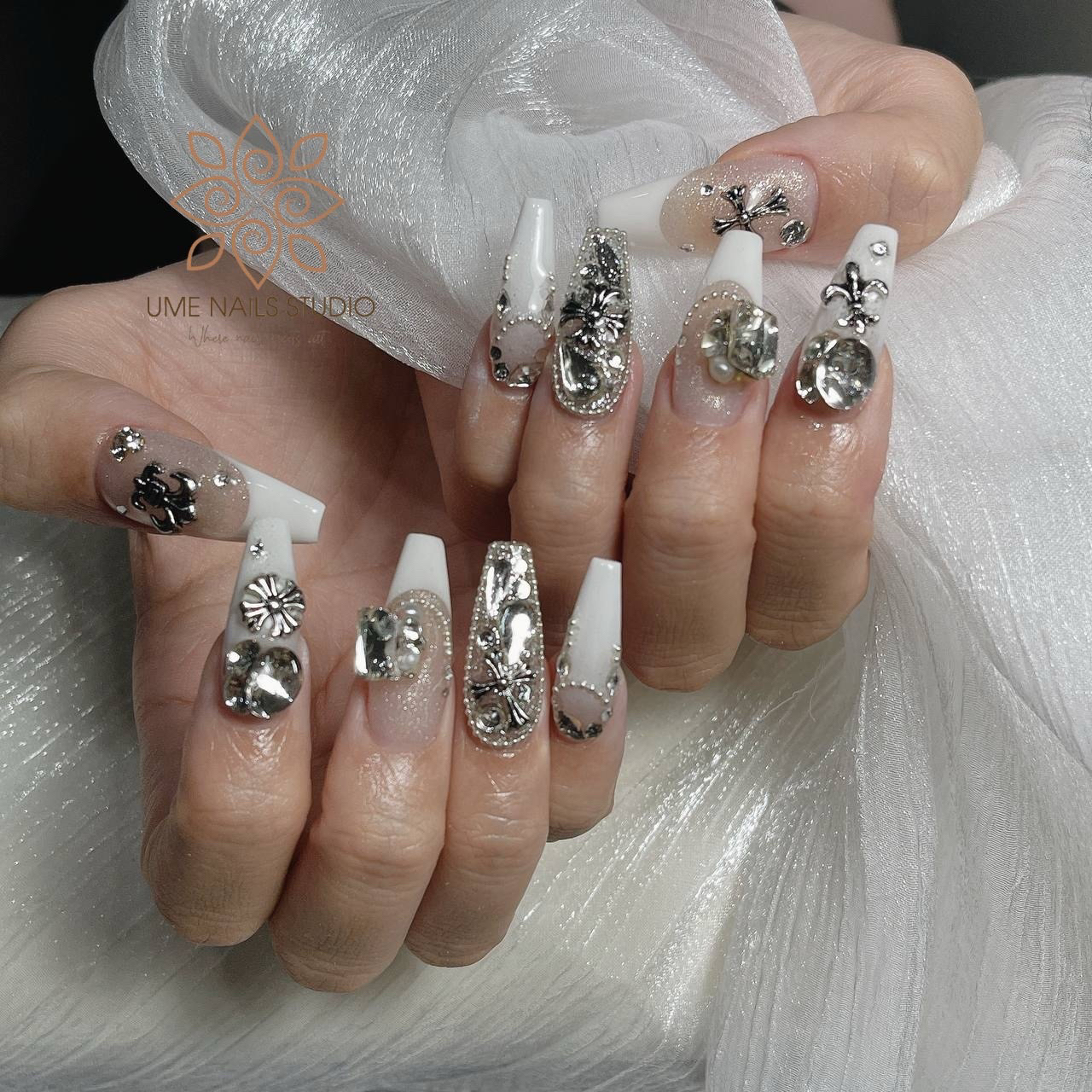Akina_nail_ume