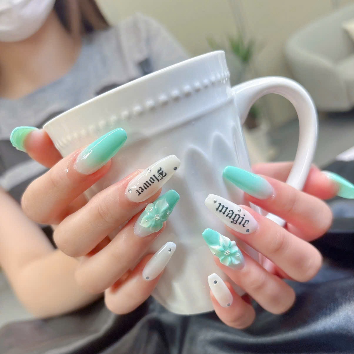 Berry_nails