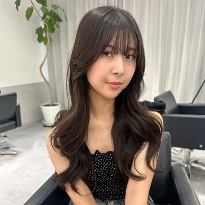 【平日限定🔖】韓国風ヘアカット+艶カラー+美髪TR ¥6000