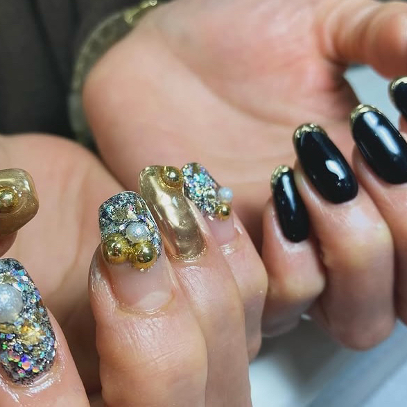 nail_sky