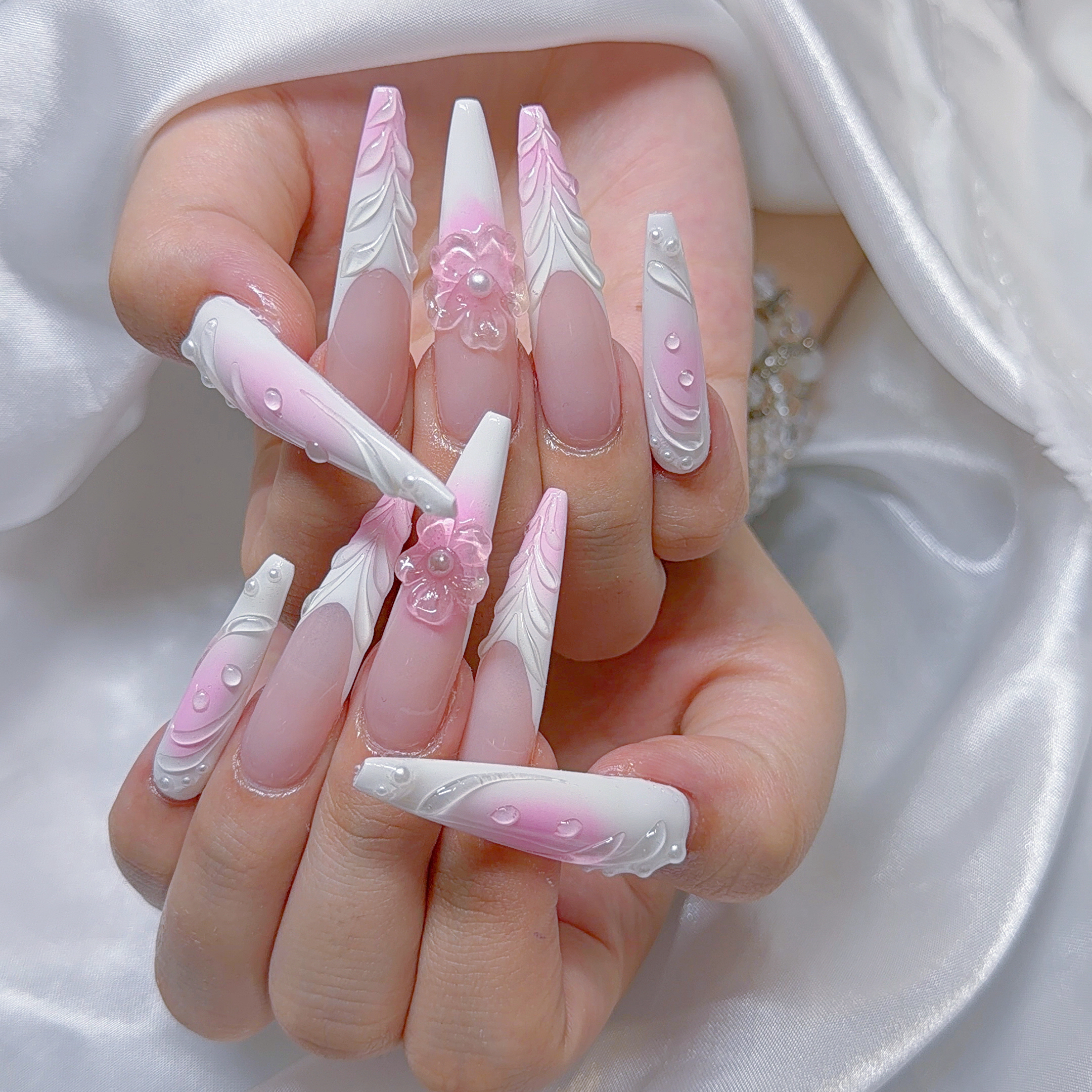 kira.Lilynailstudio