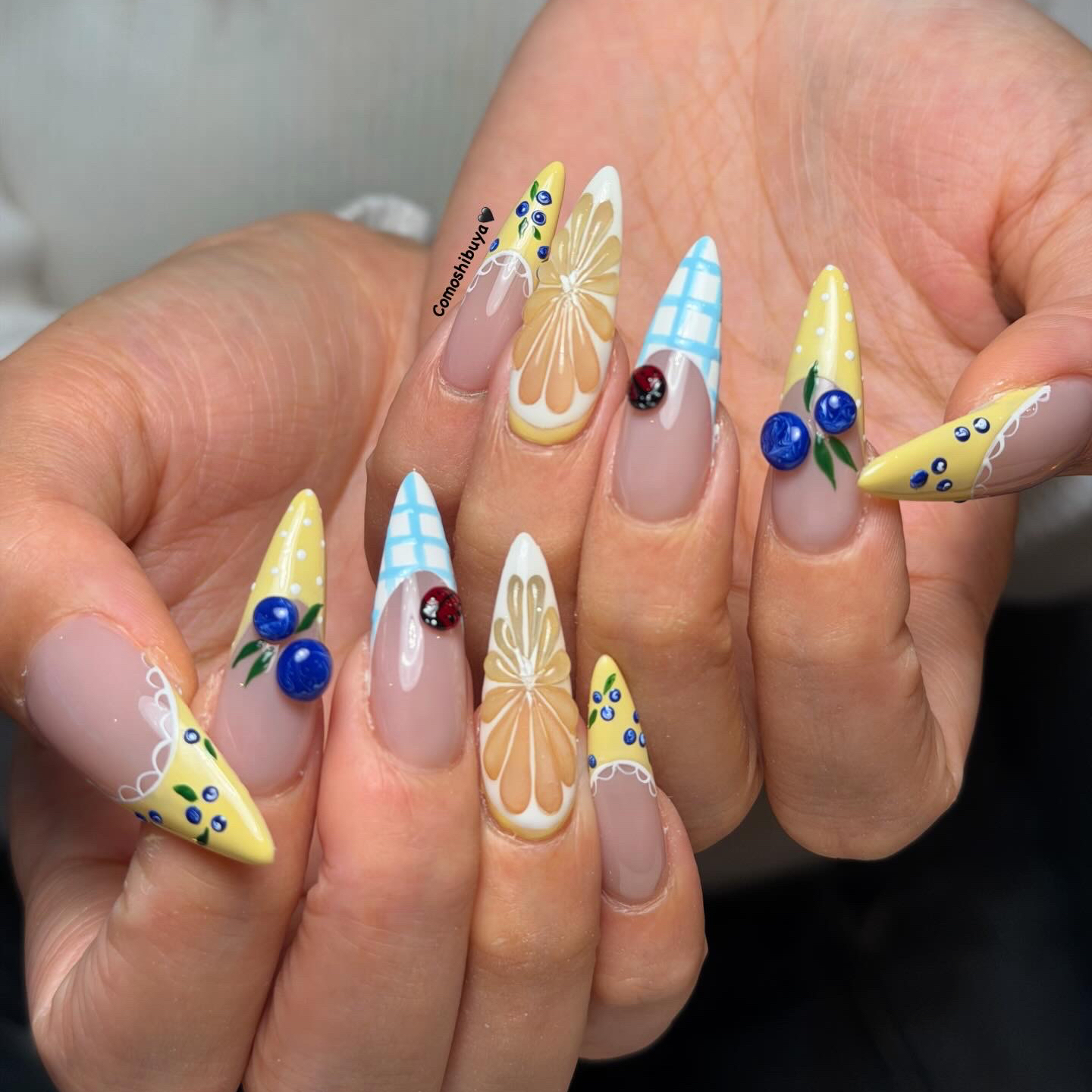 CoMo_Rina_Nail