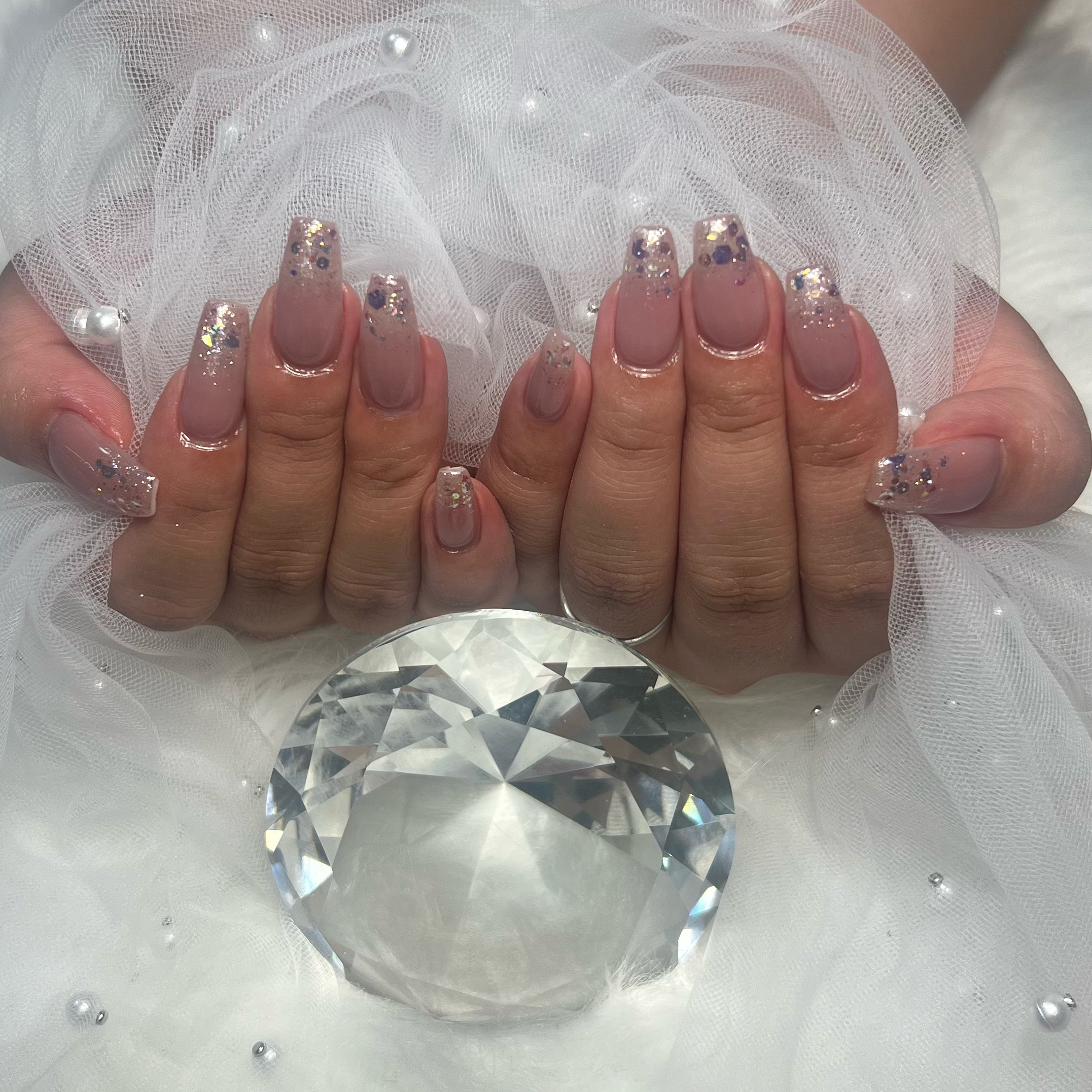 AREM_nail
