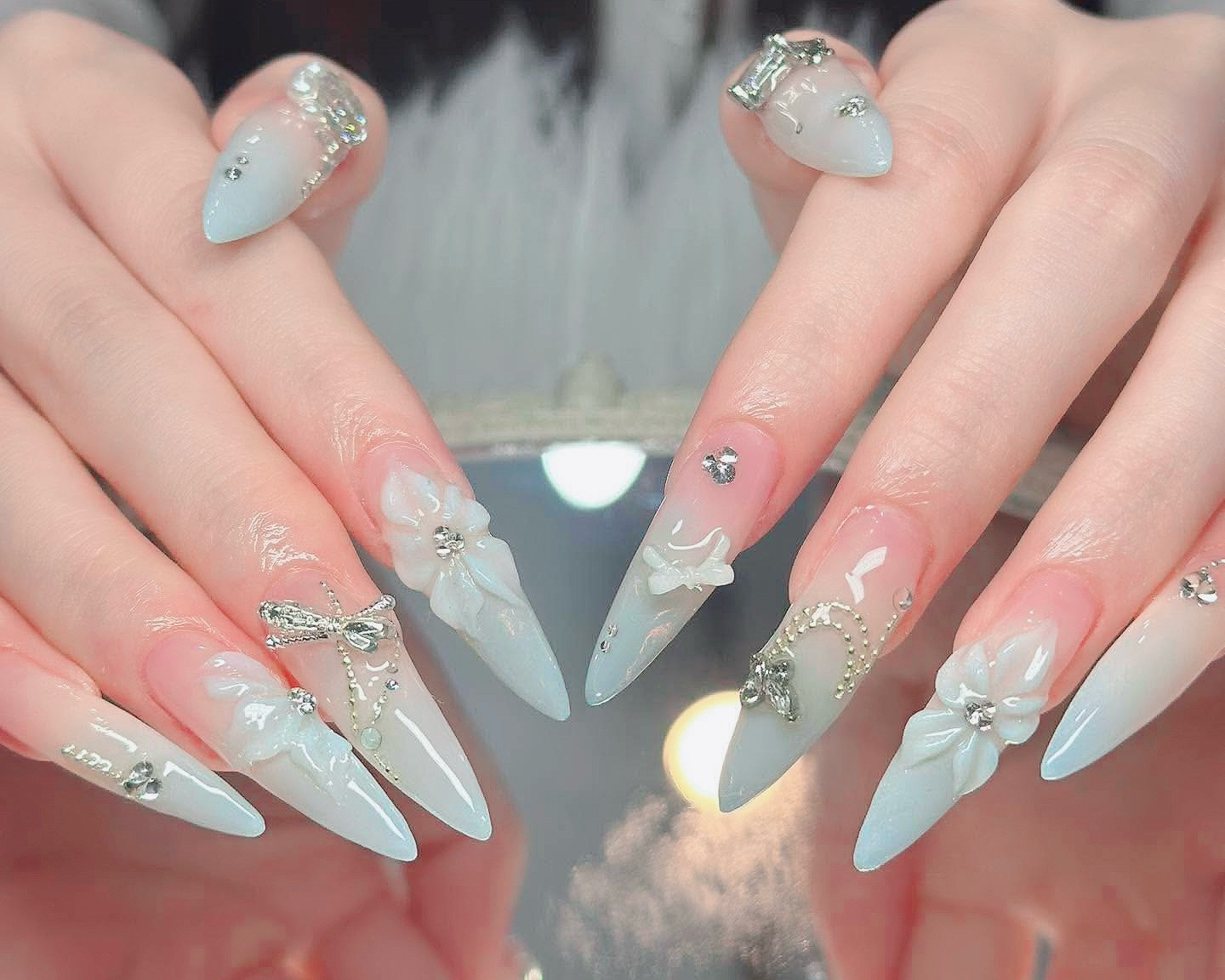 Nail_Van88