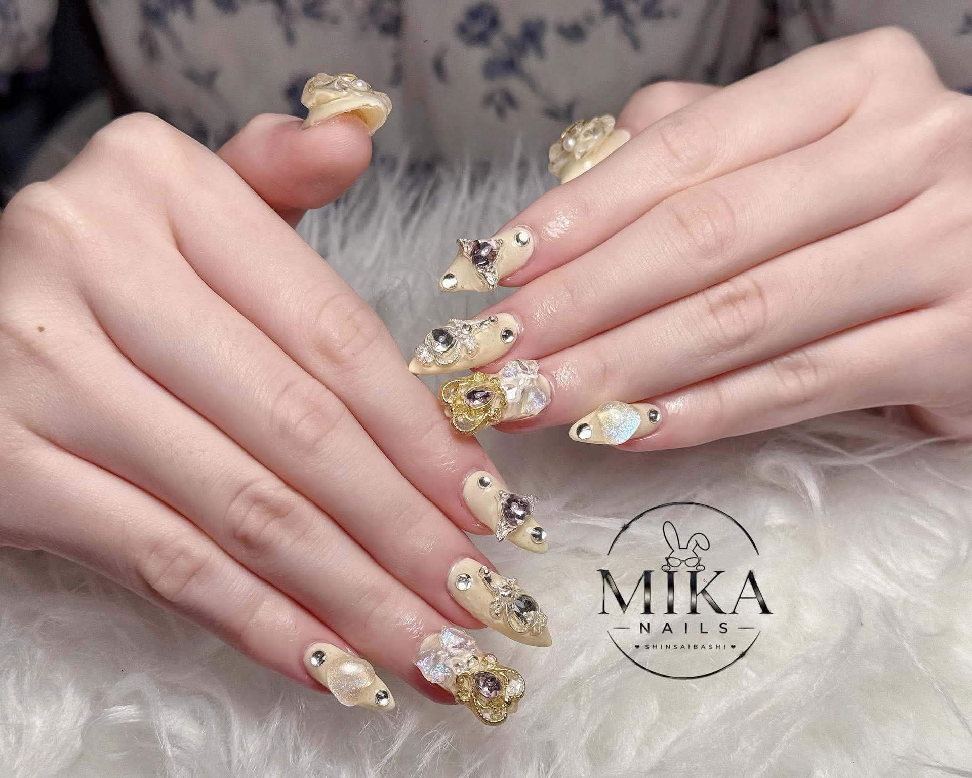Luna_Mika_Shinsaibashi