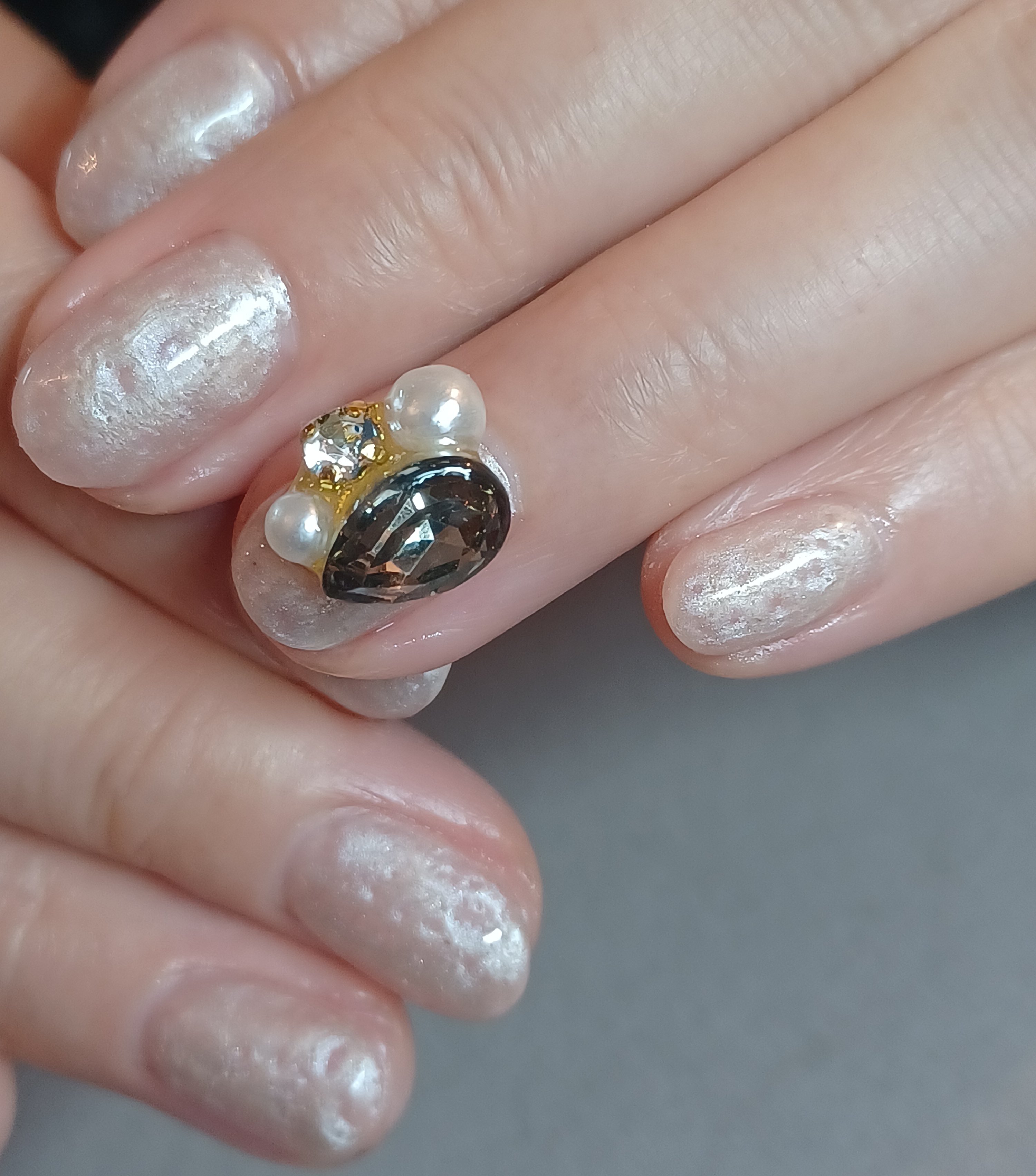 antique.nail
