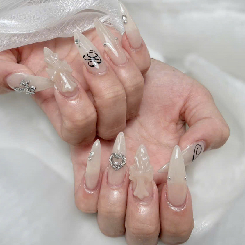 Har02_Nail