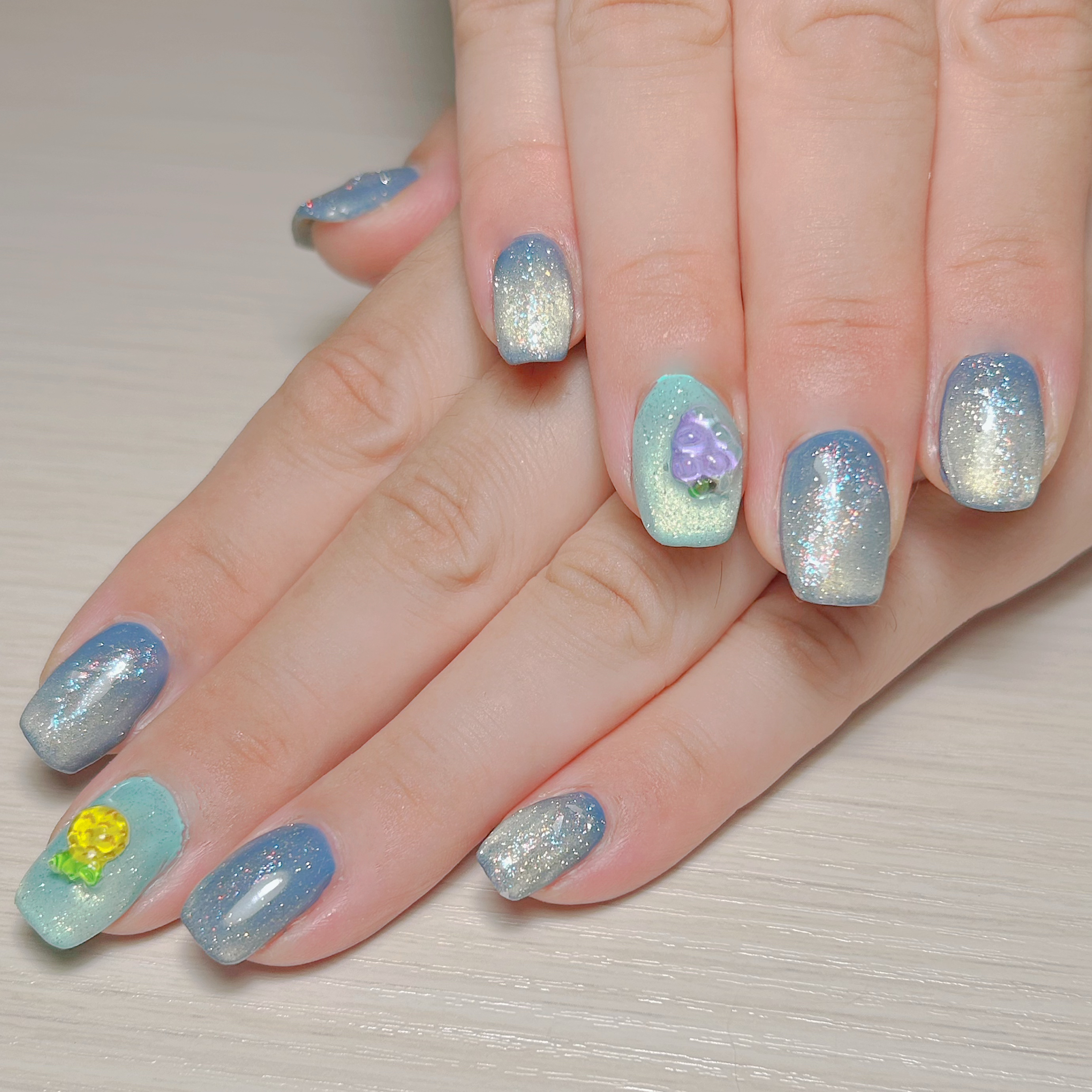 Kiki_to_nail