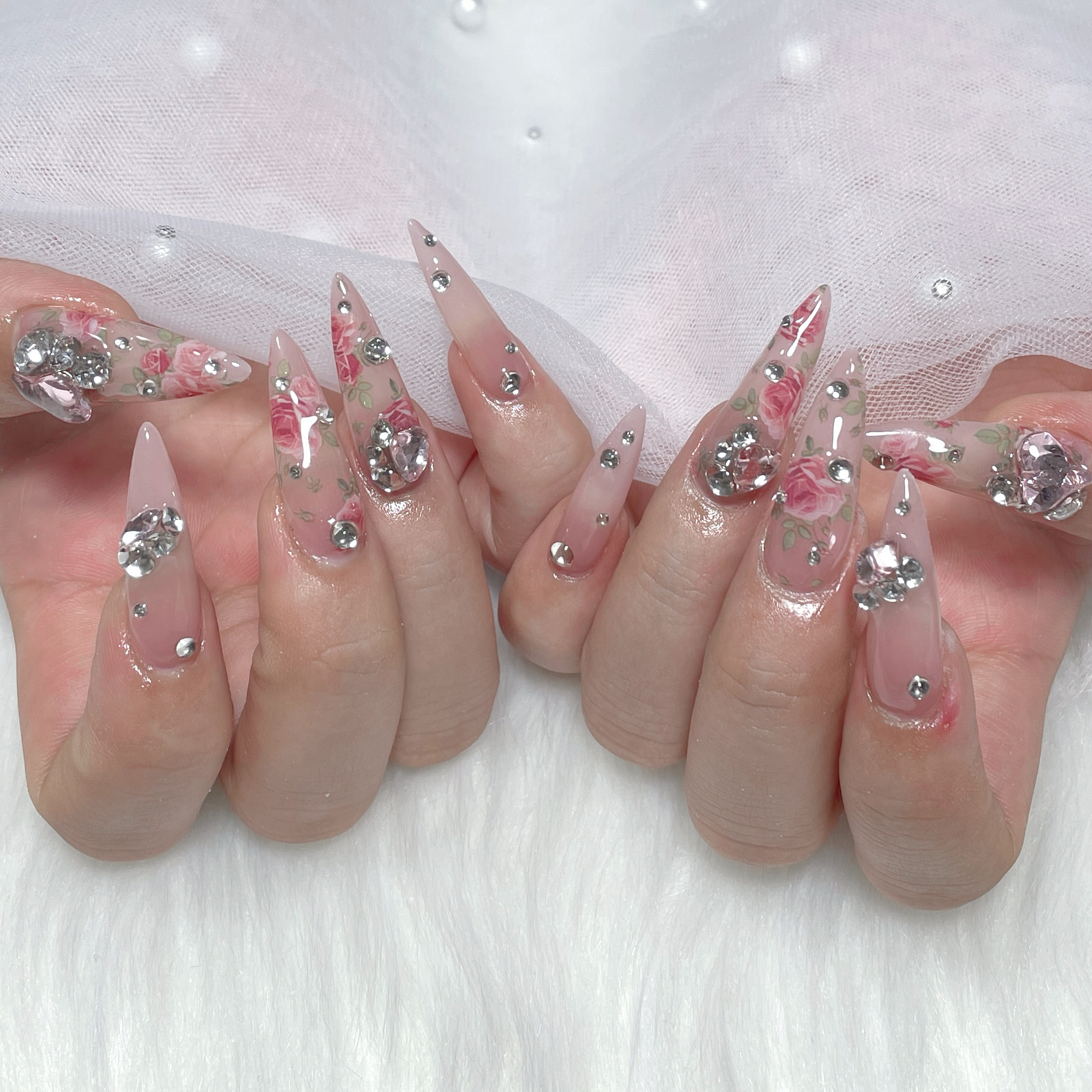 Neko_cutienailschan