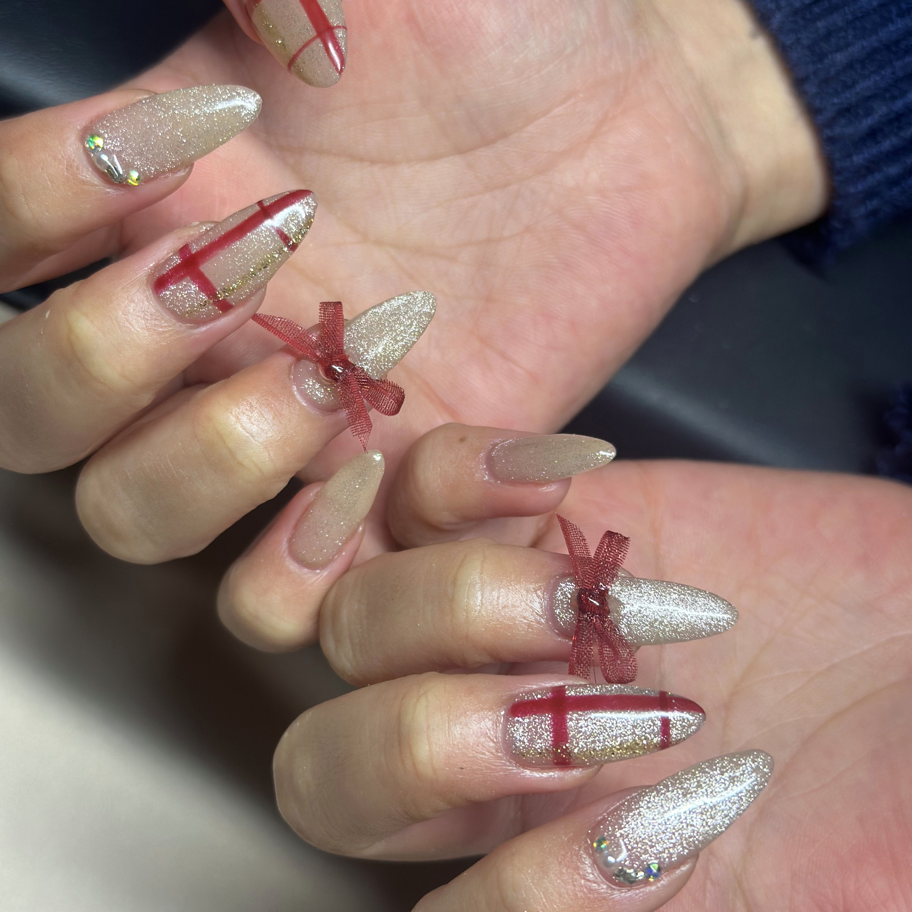 LYLIS_NAIL