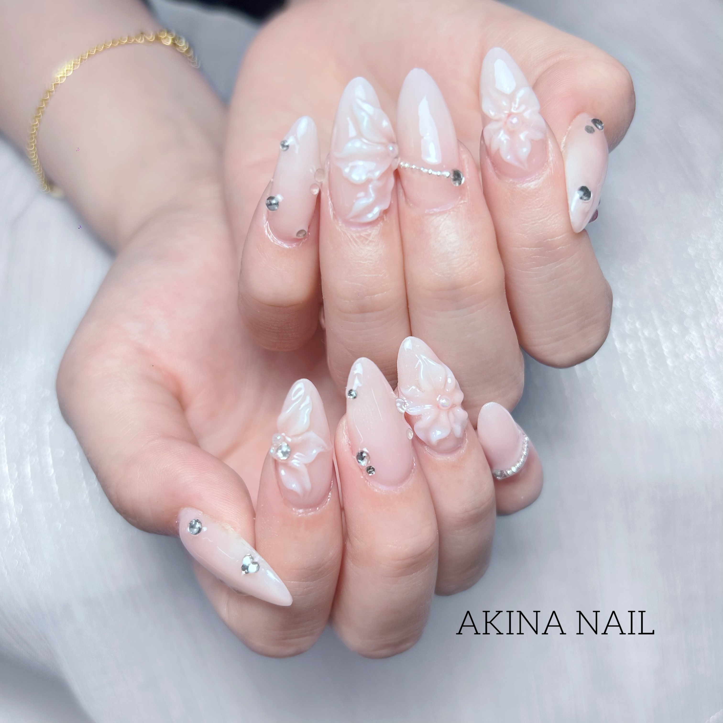 Mirai_Nails