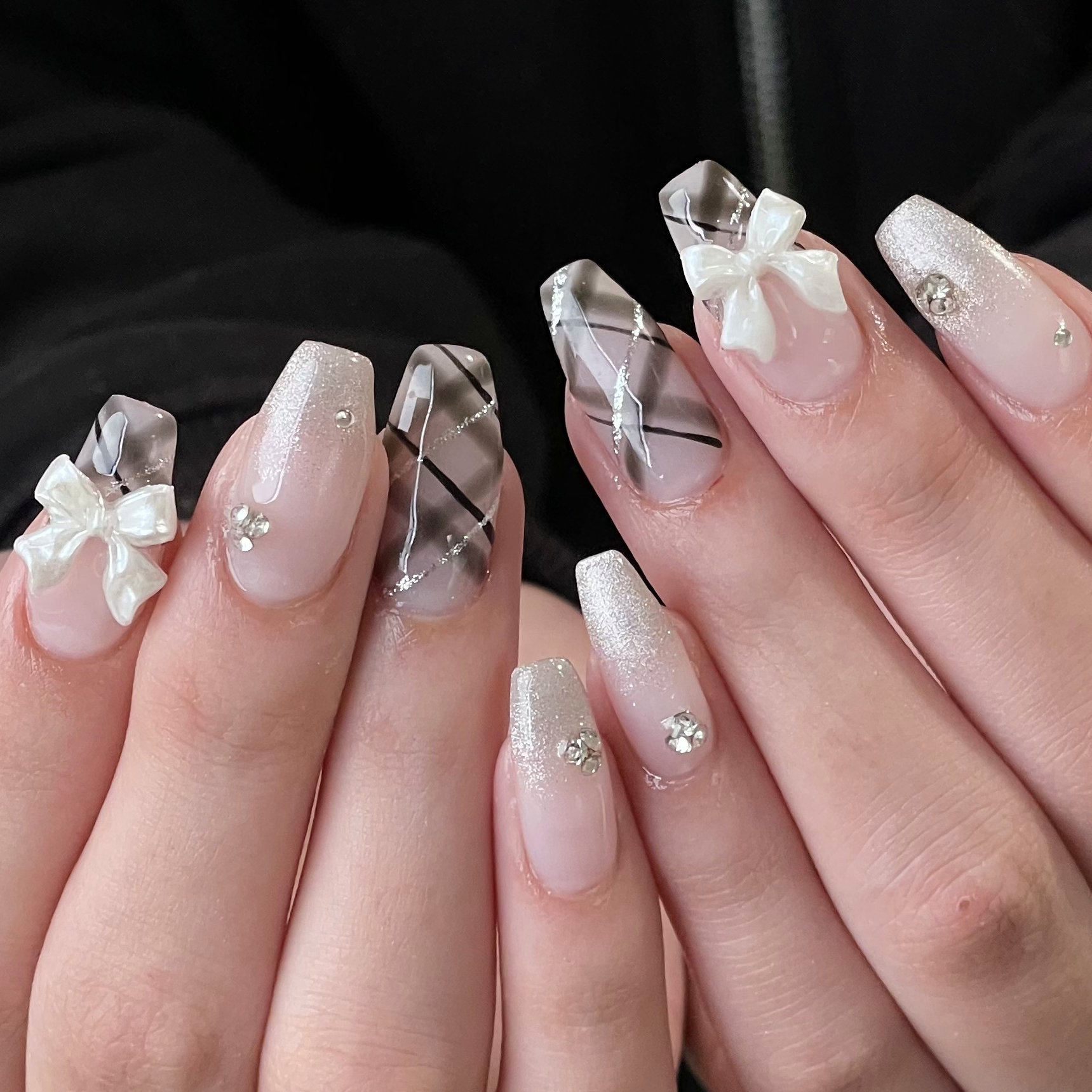 hau.nail