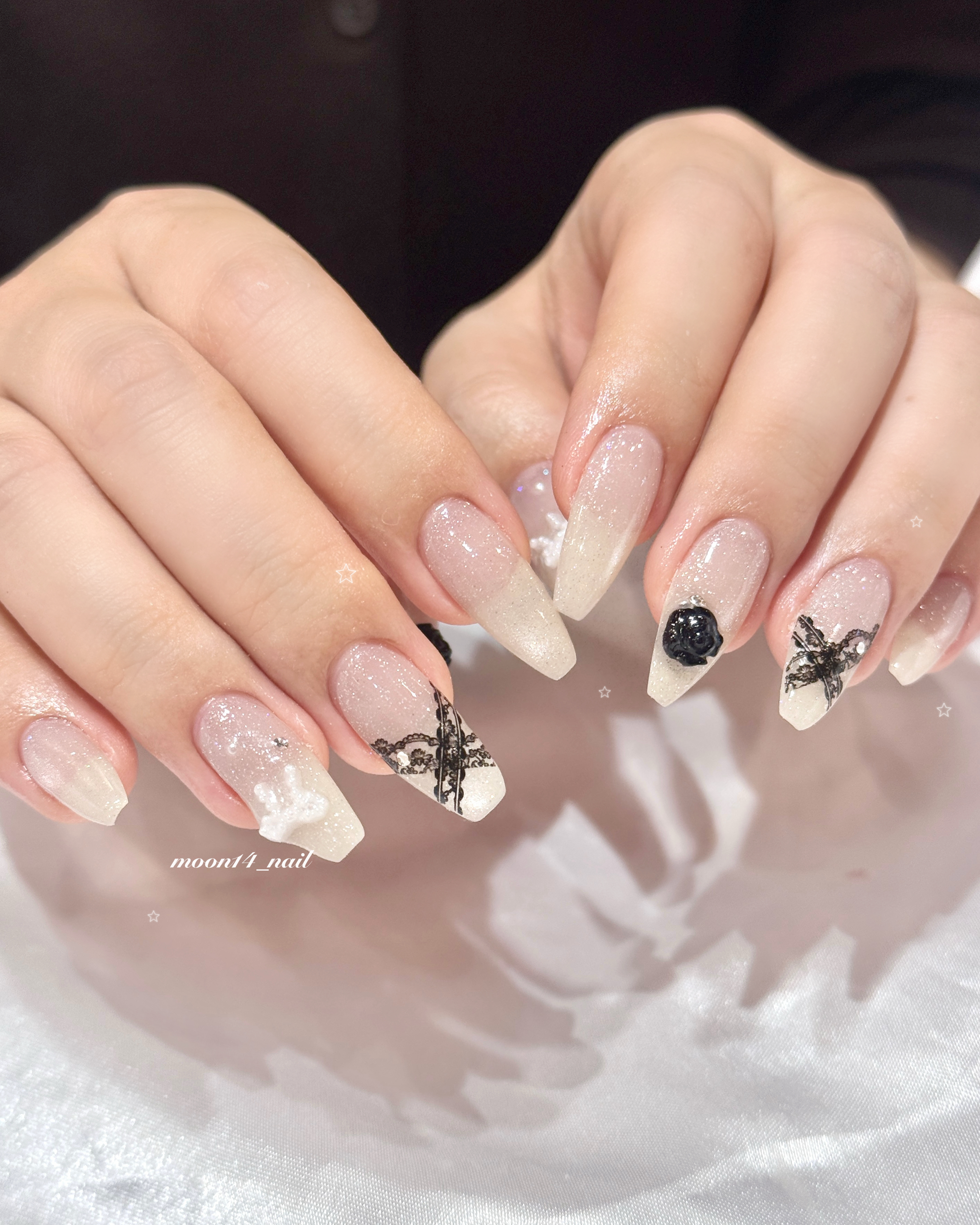 moon14_nail