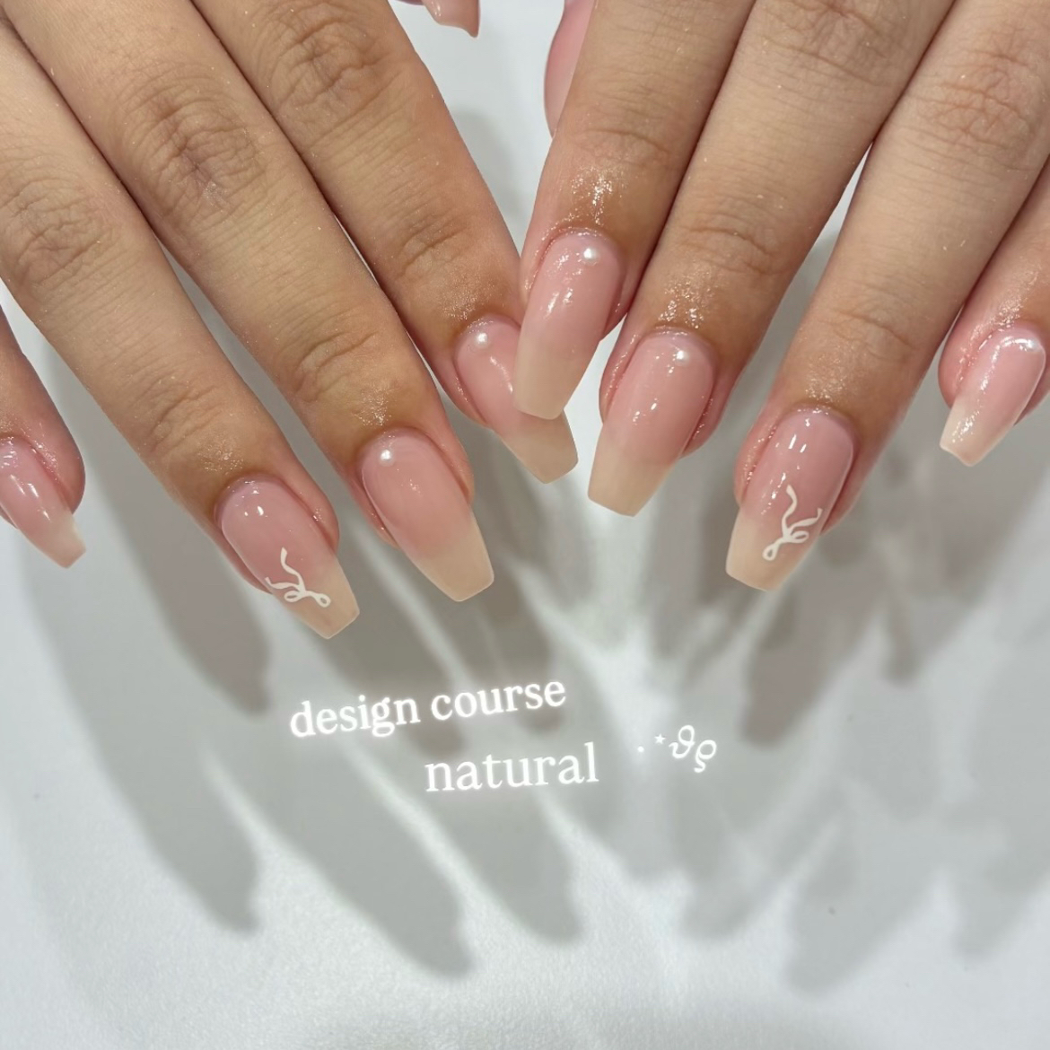 nyua_nail