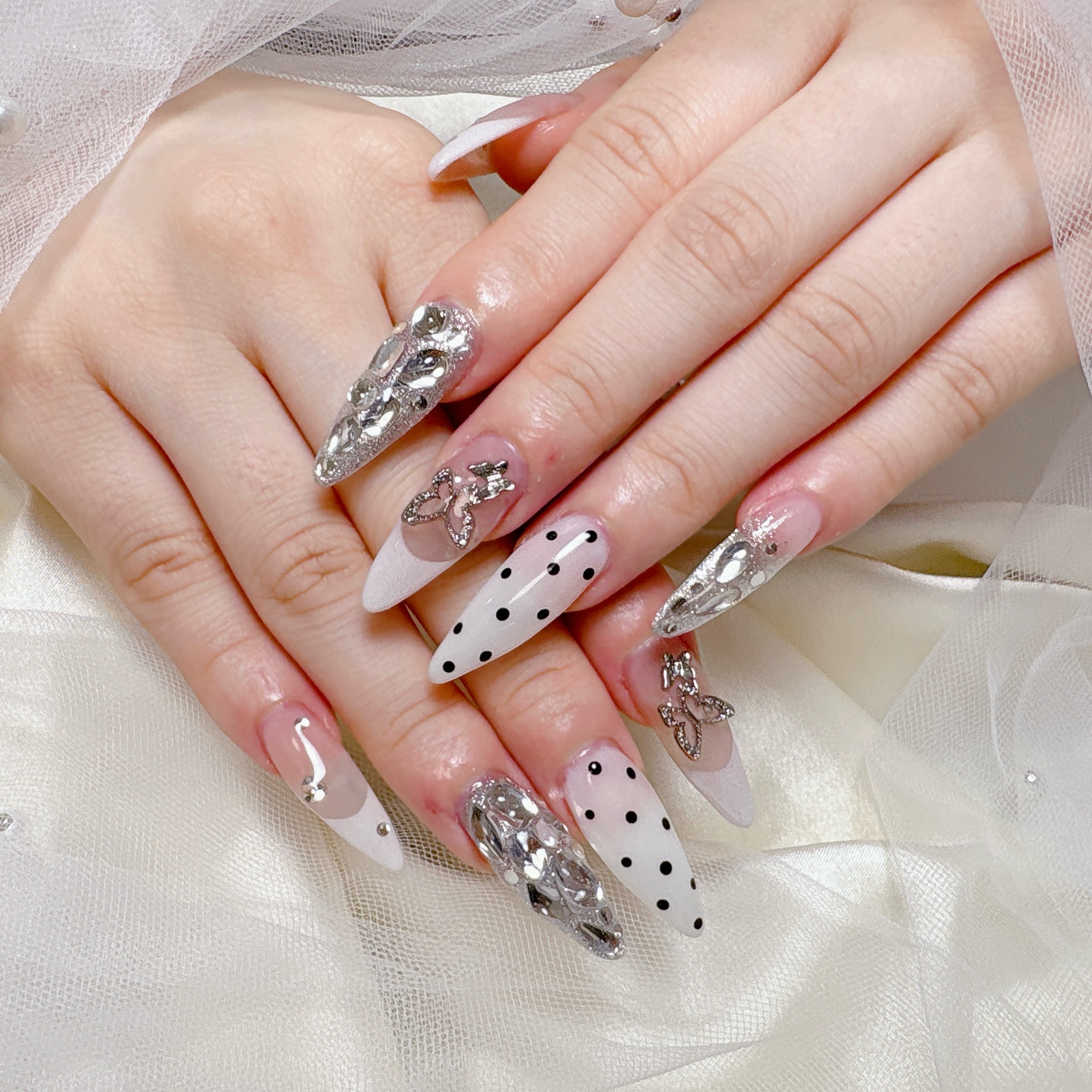 Miki.....Nail