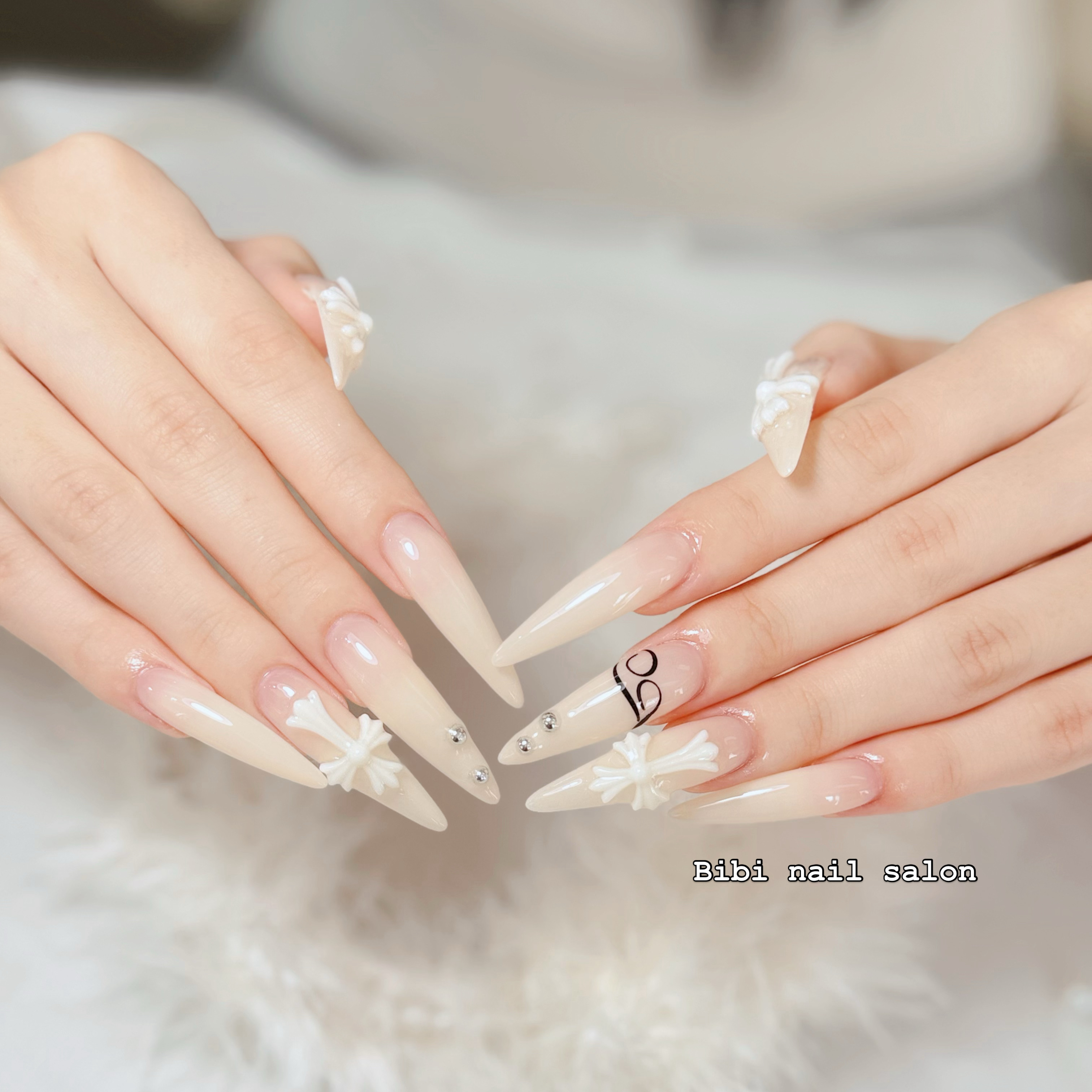 Bi_salon