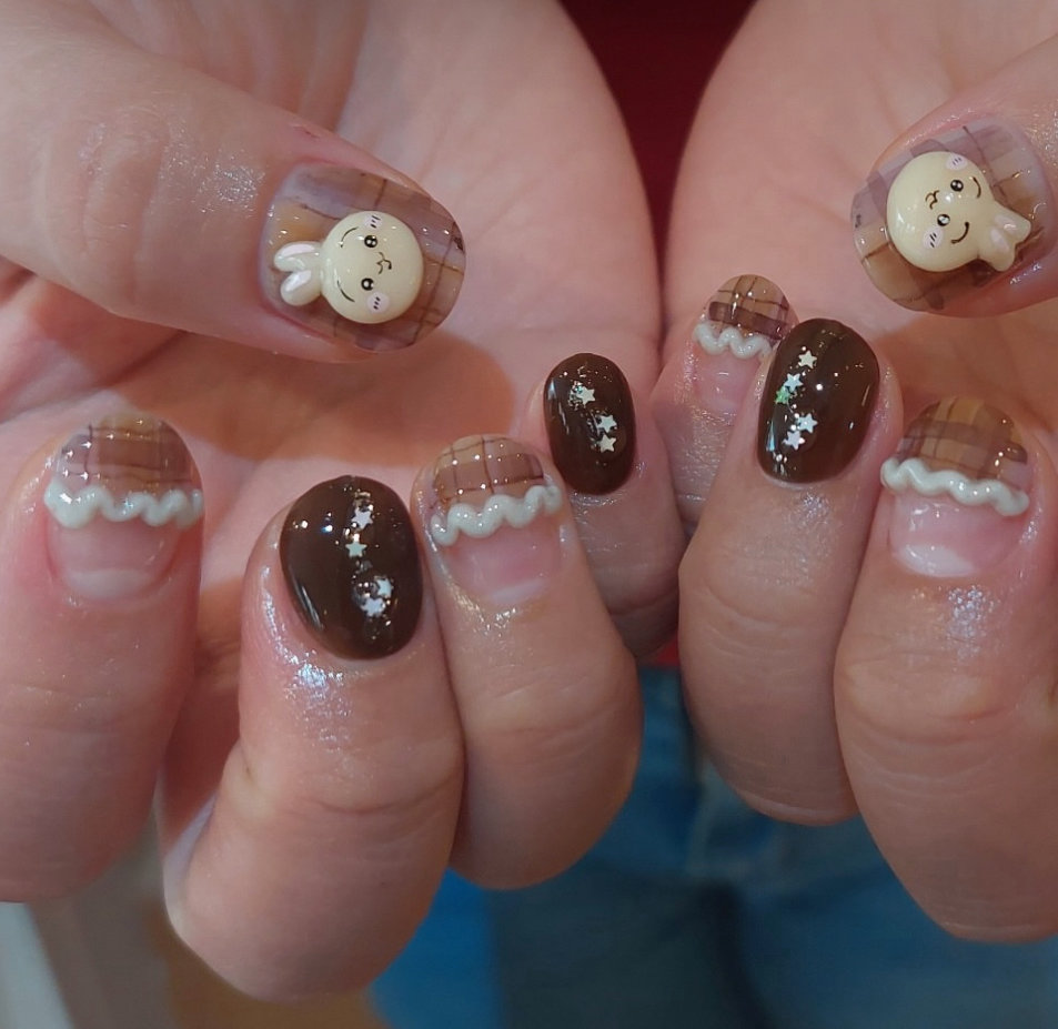 minimus._.nails