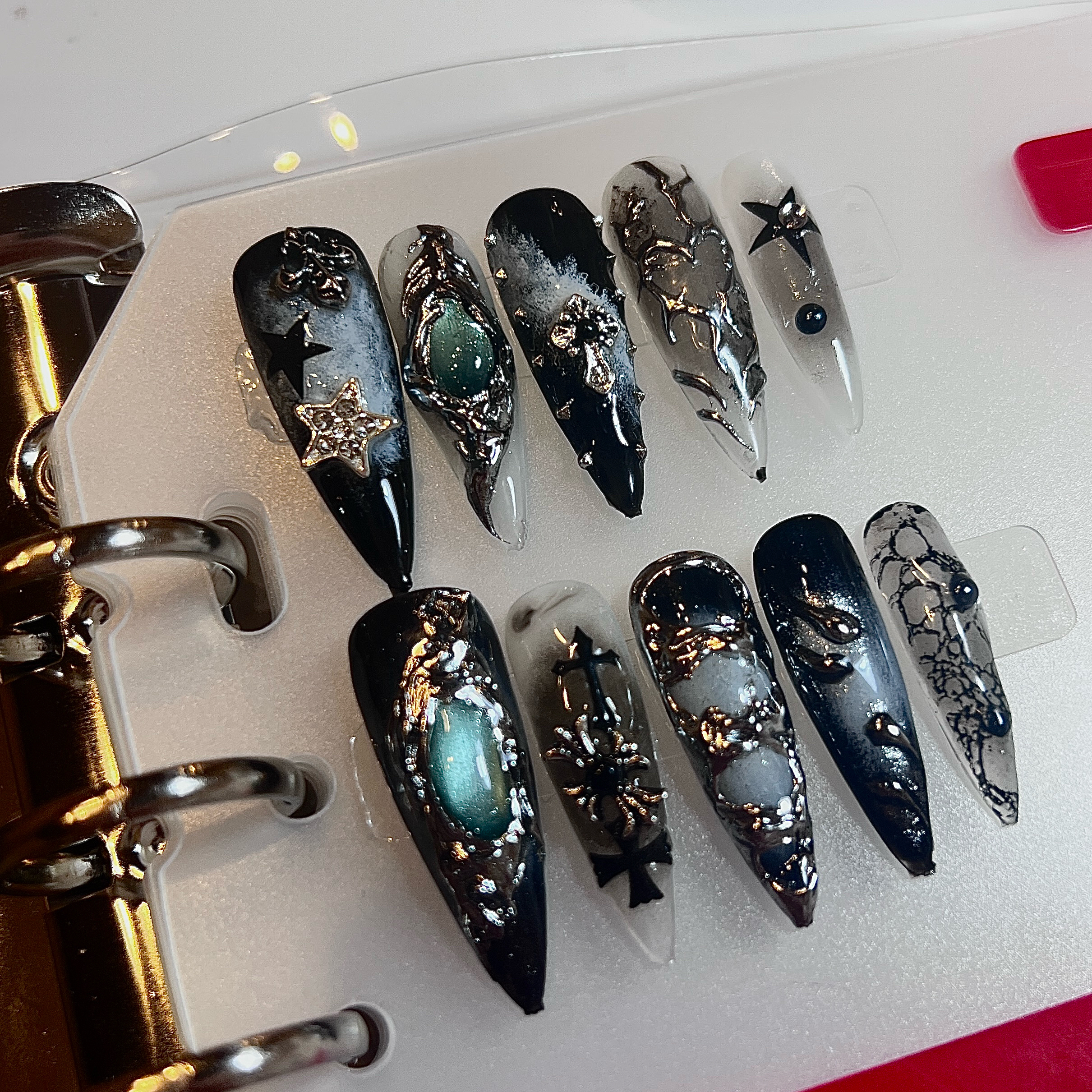 DAISY_NAIL_RISA