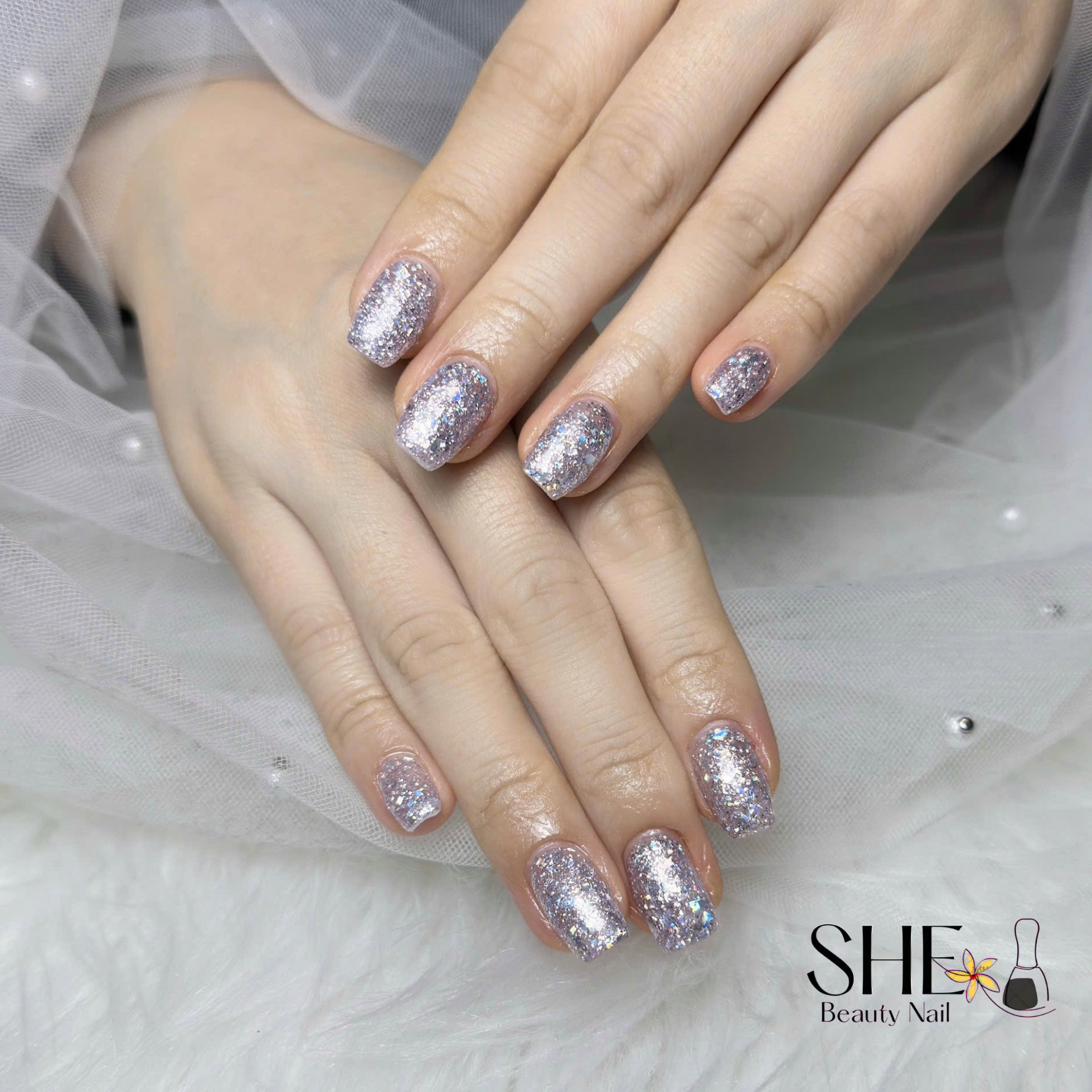 SHE_NAIL_