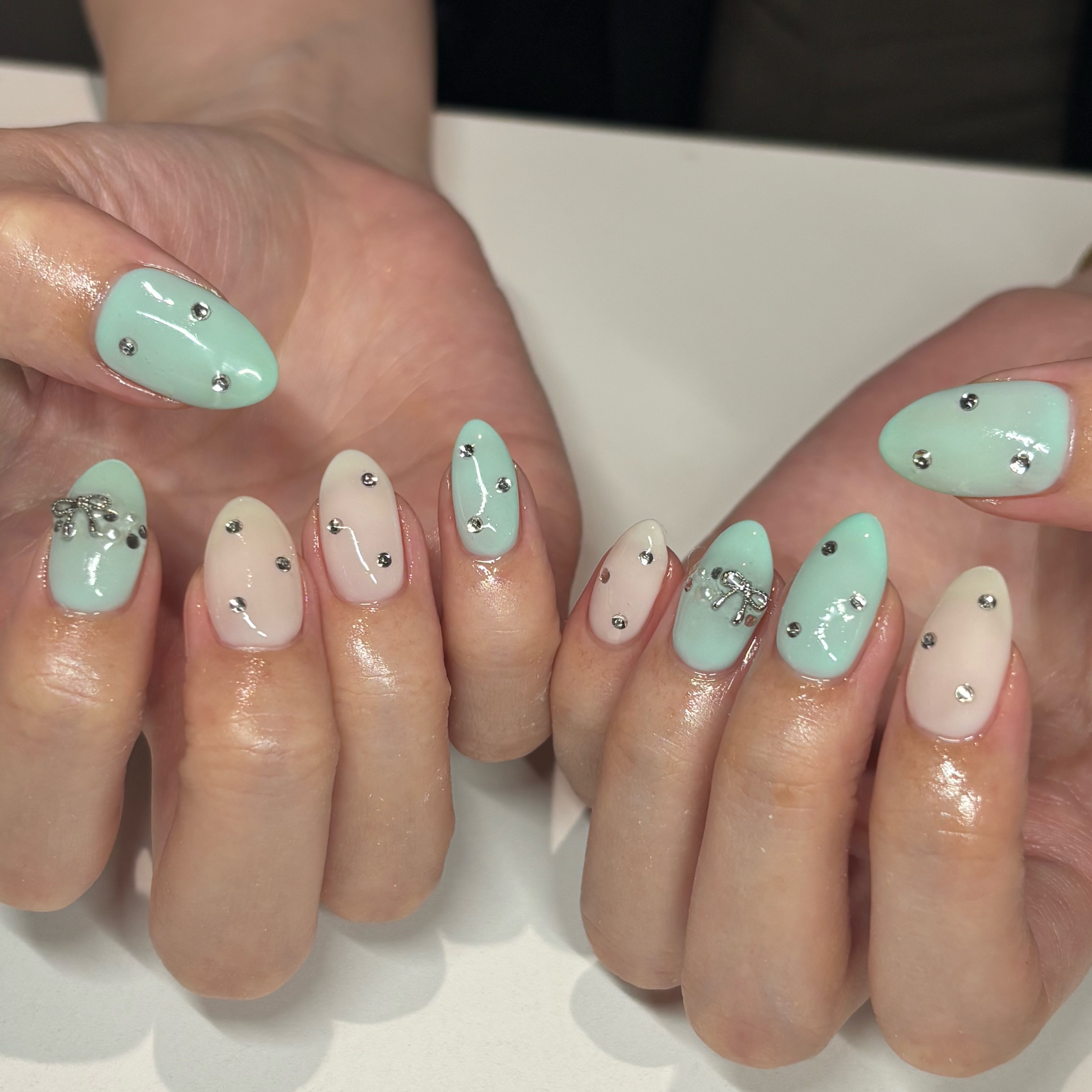 rei_s2_nail