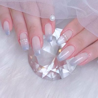 【ラメグラ】すっきりとした印象で、指先を美しく☆グラデーション