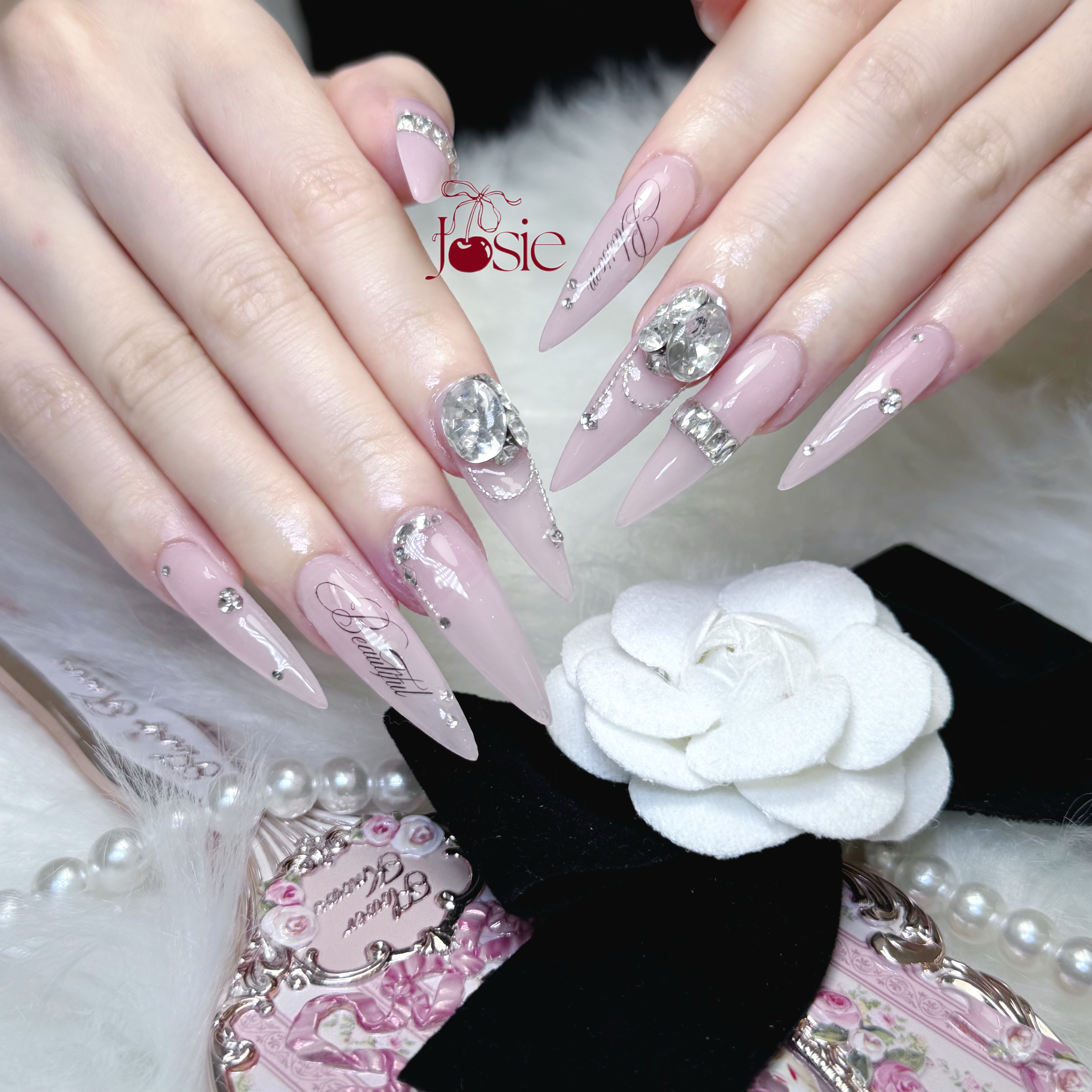 Anna_josie.nail