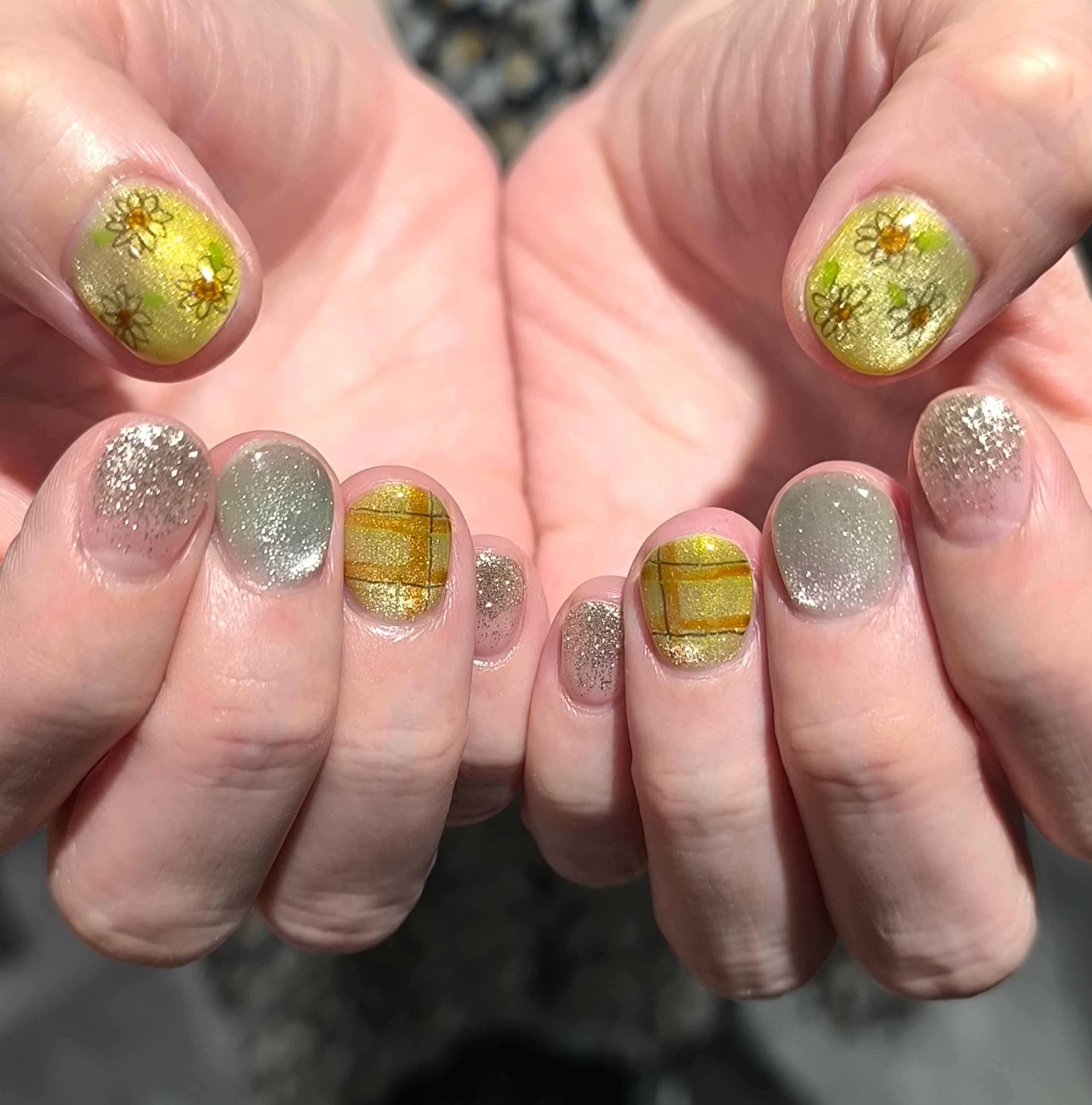 acanthus.nail