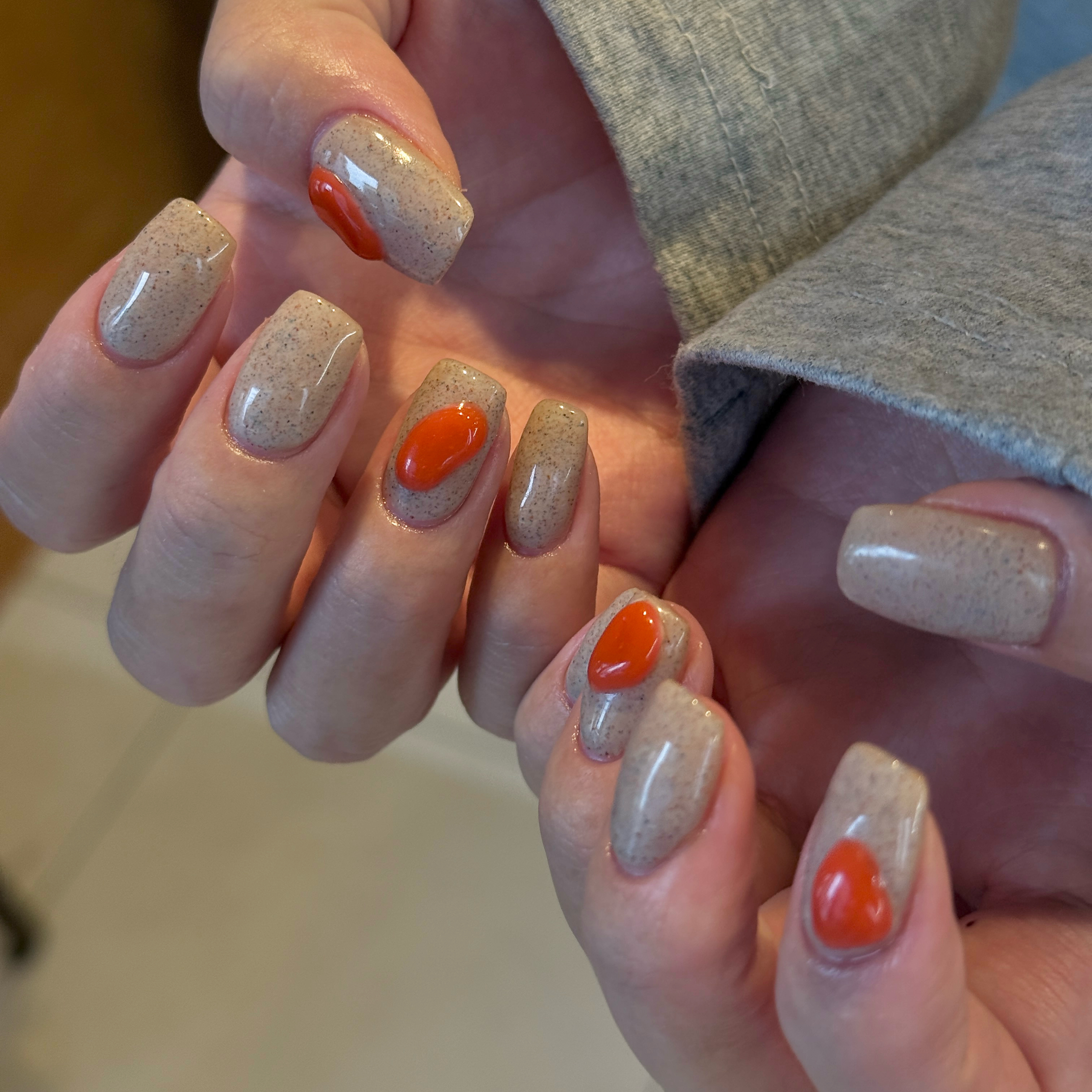 nail_uno_