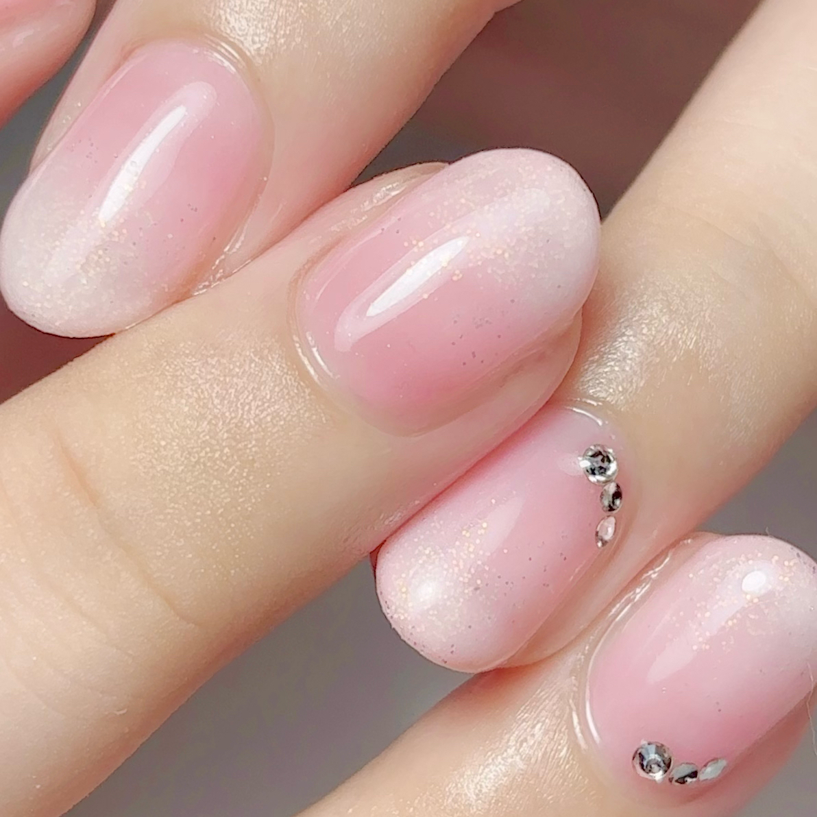 Nail_salon_Attirant_YUINA