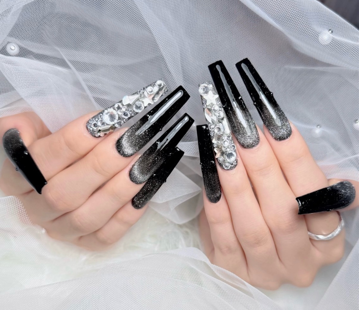 Julie_nail
