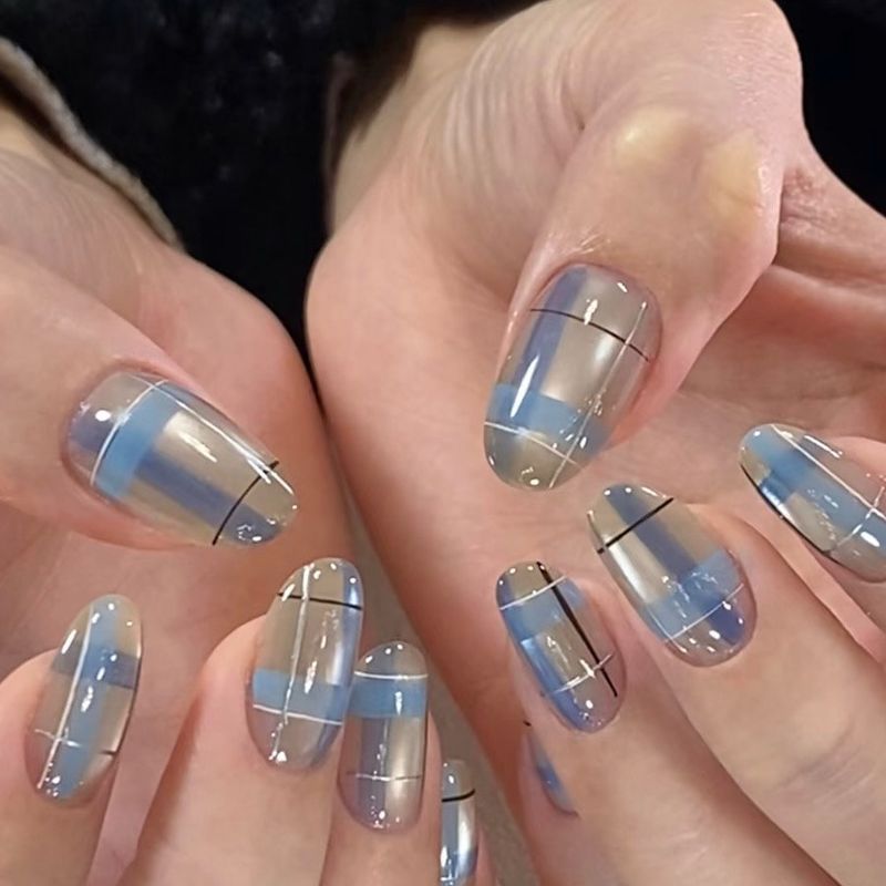 she’s nail