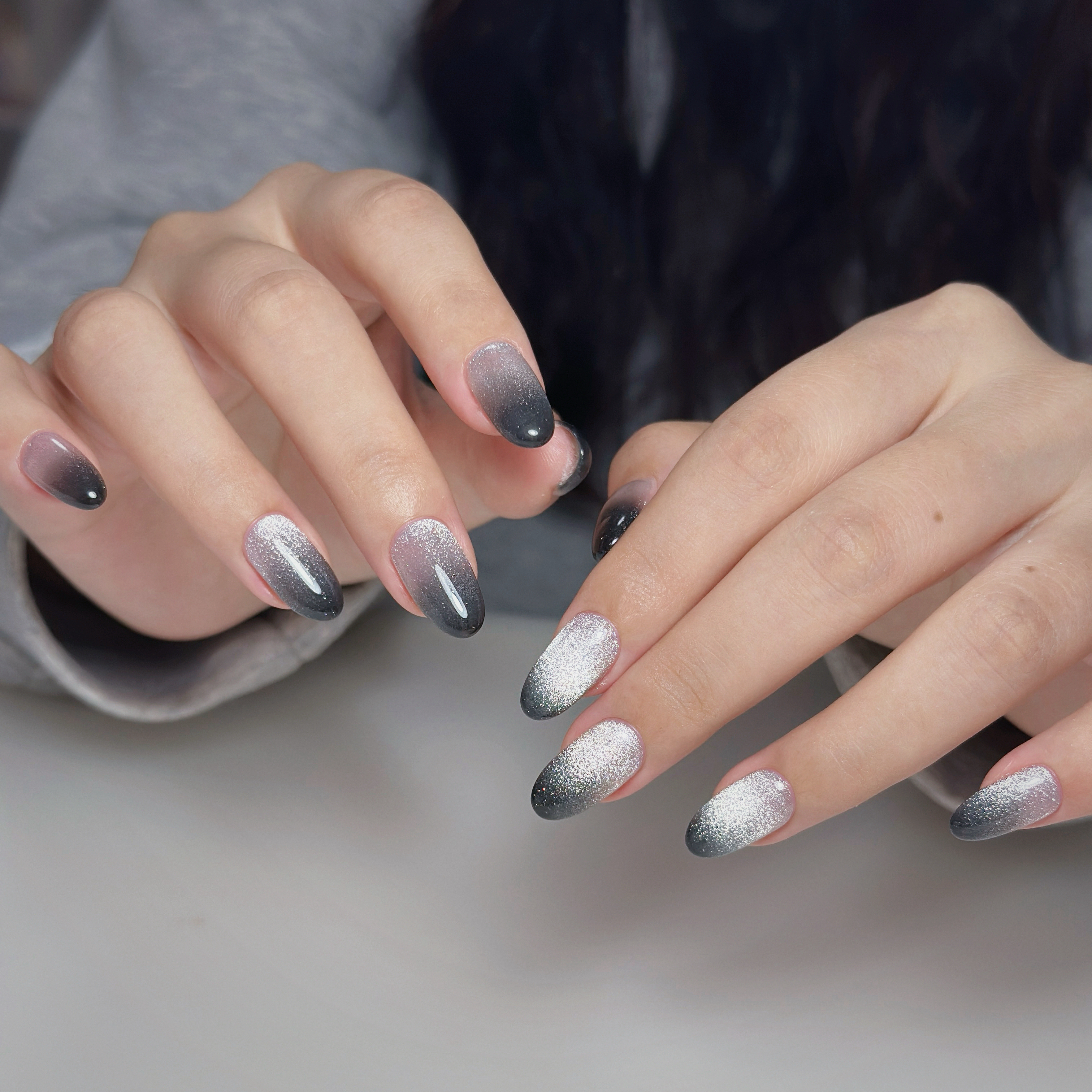 thumbs.up.nail