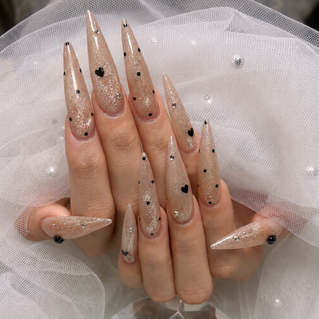 AREM_nail