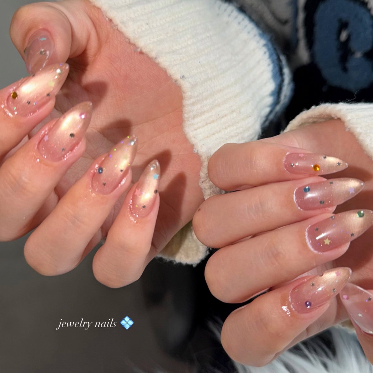 FLUFFY__nail